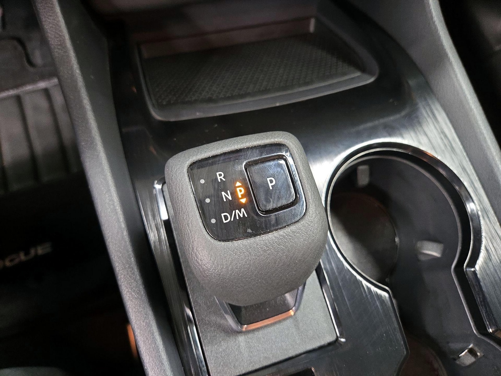 2025 Nissan Rogue S - Photo 18