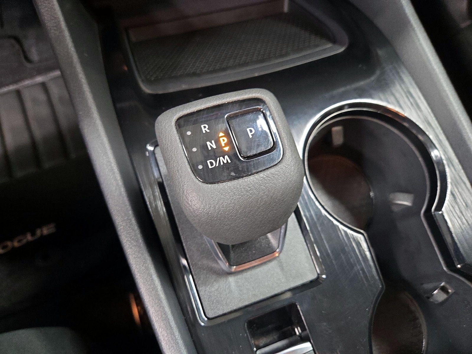 2025 Nissan Rogue S - Photo 23