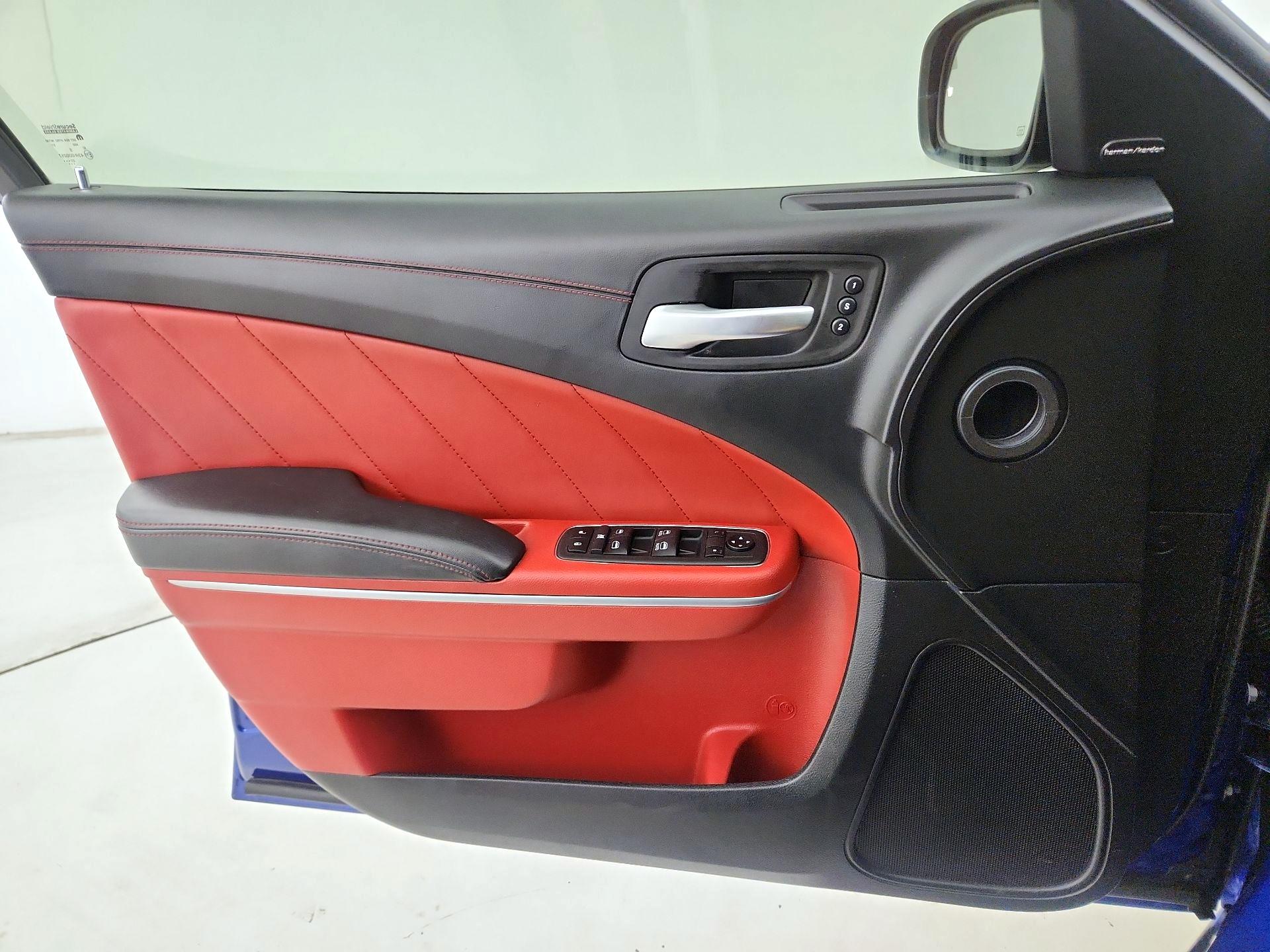 Thumbnail: 2020 Dodge Charger - 12