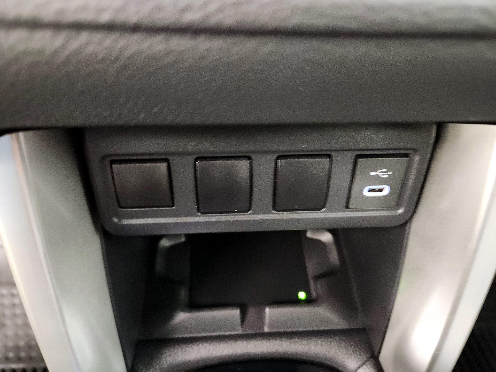 Thumbnail: 2024 Toyota Corolla Cross - 18