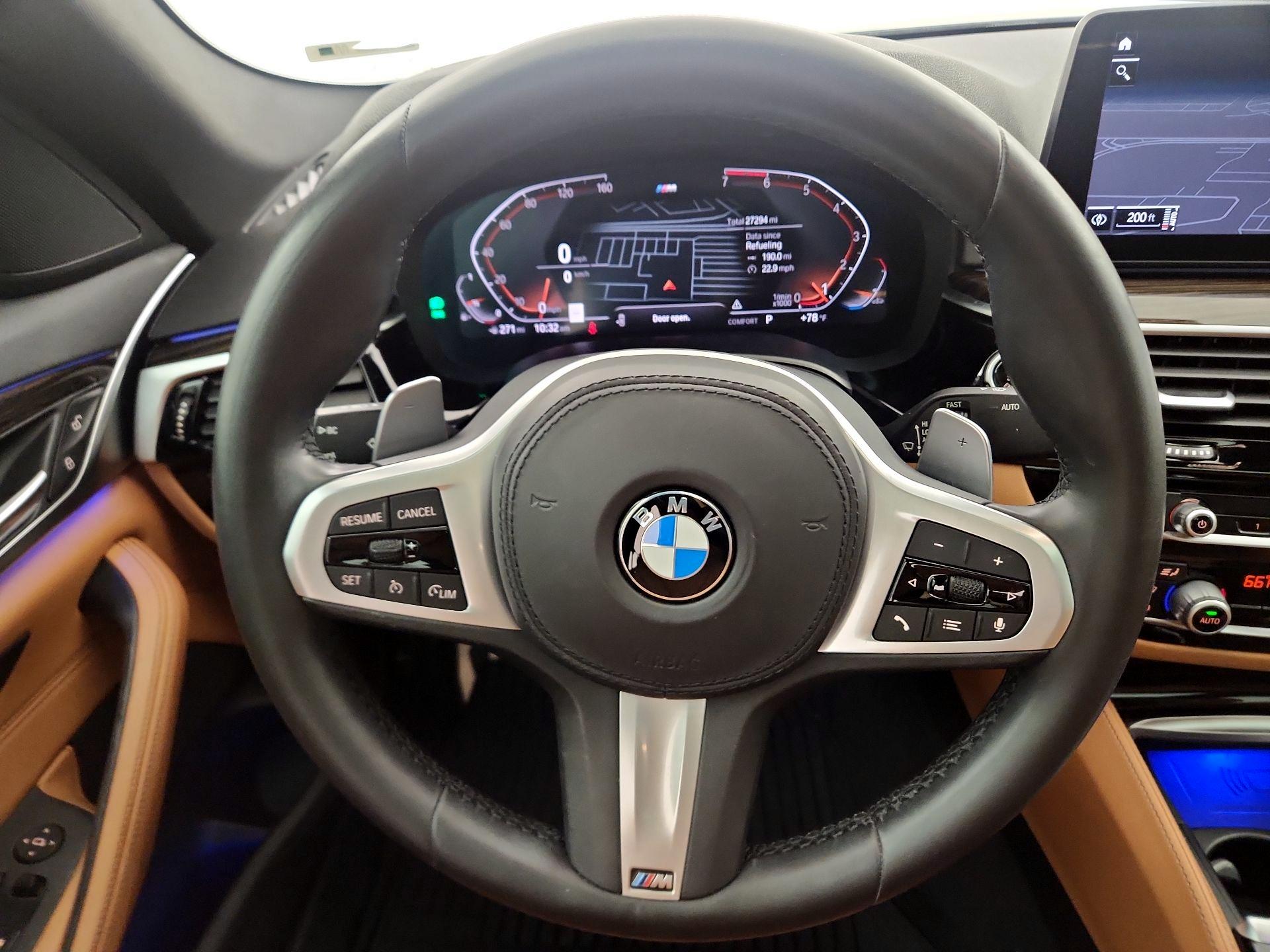 Thumbnail: 2021 BMW 5 Series - 10