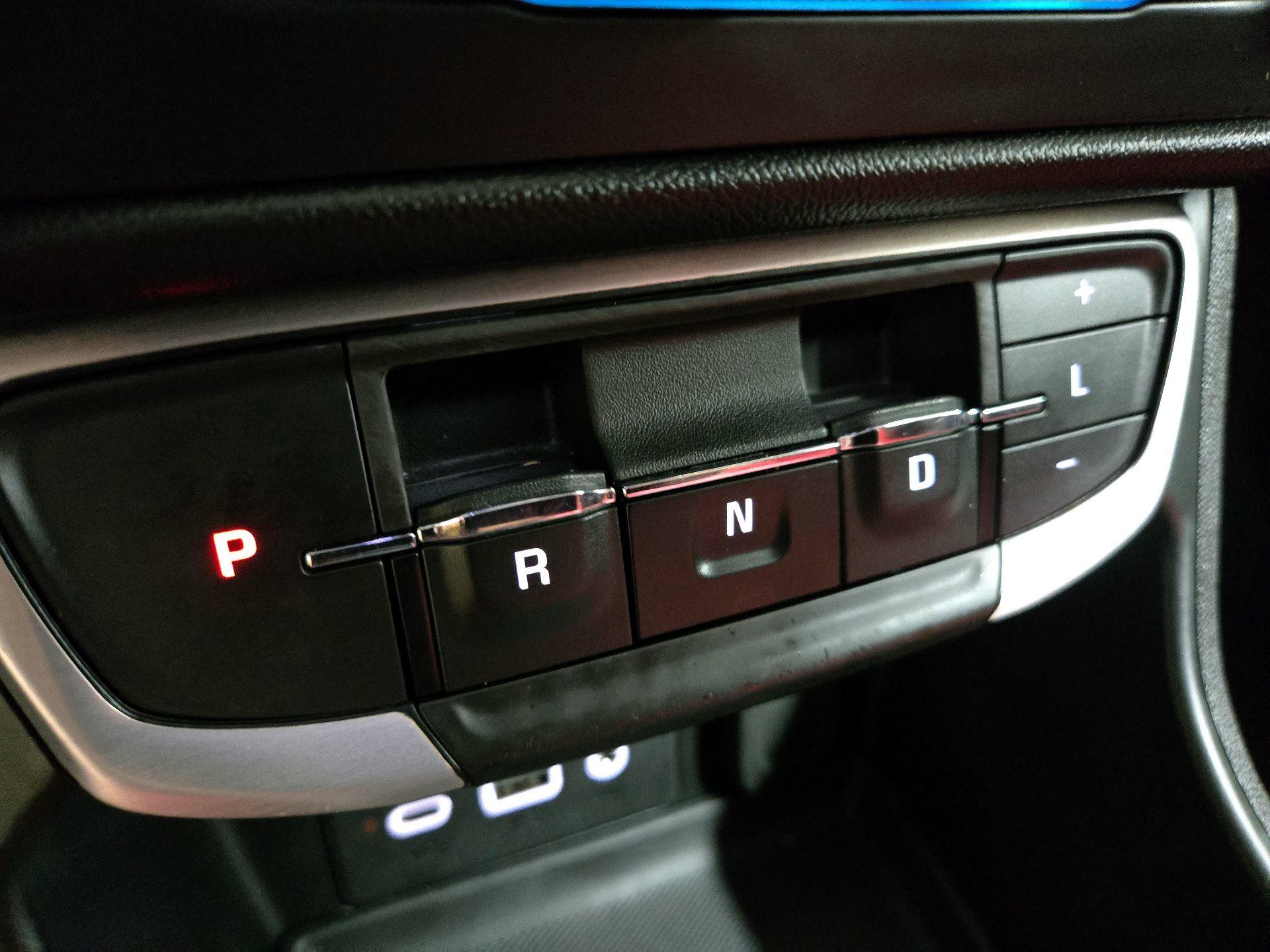 Thumbnail: 2023 GMC Terrain - 17