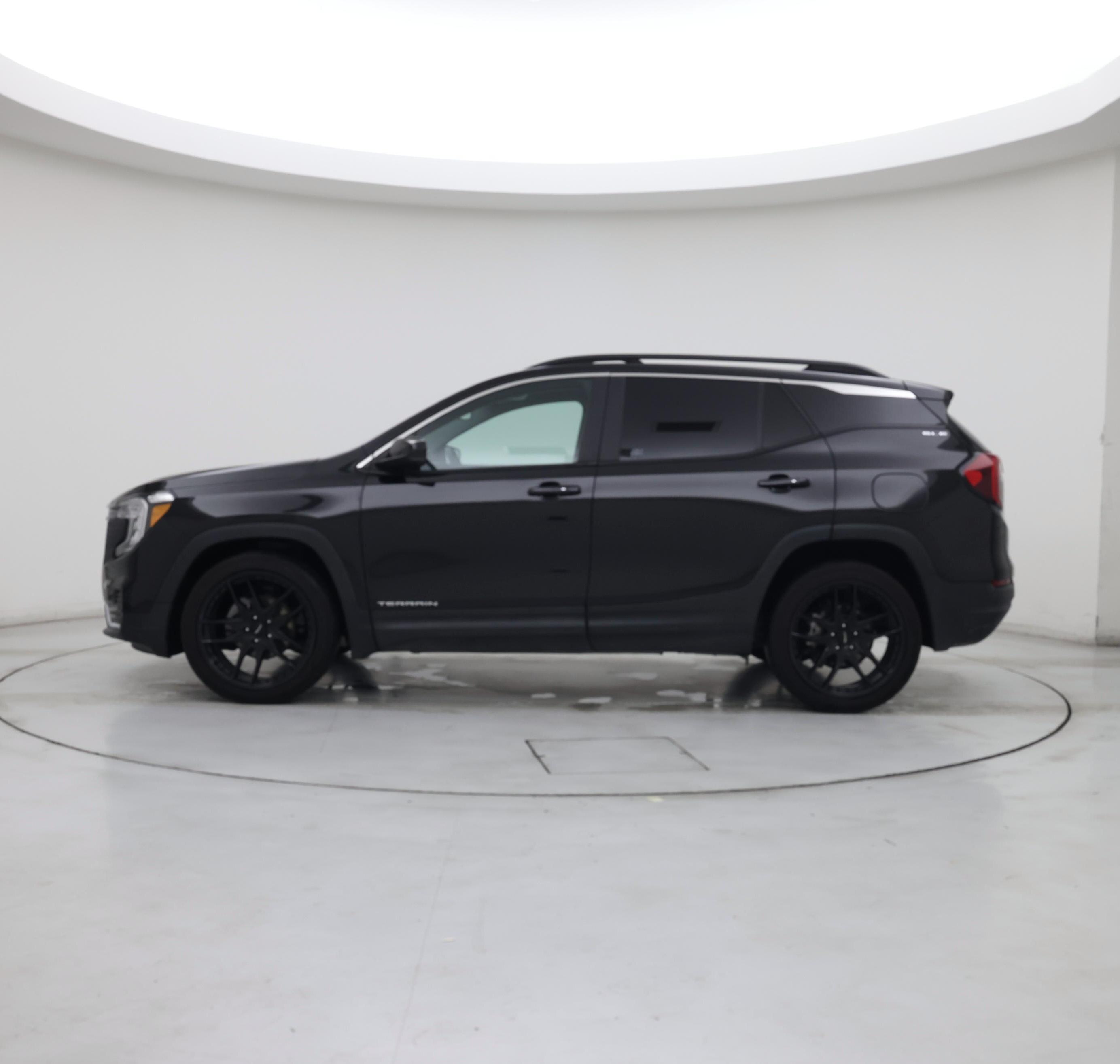 Thumbnail: 2023 GMC Terrain - 3