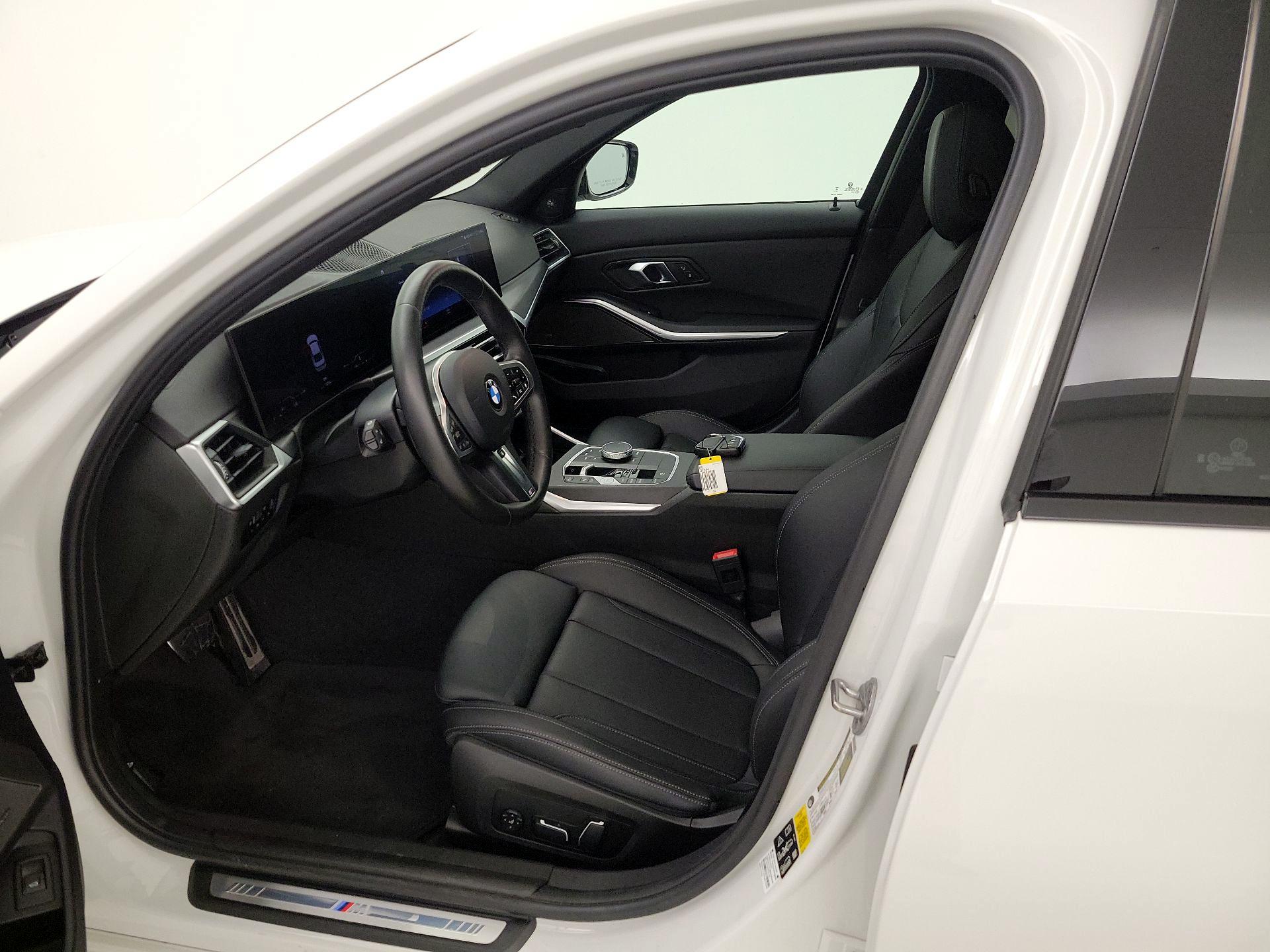 Thumbnail: 2024 BMW 3 Series - 11