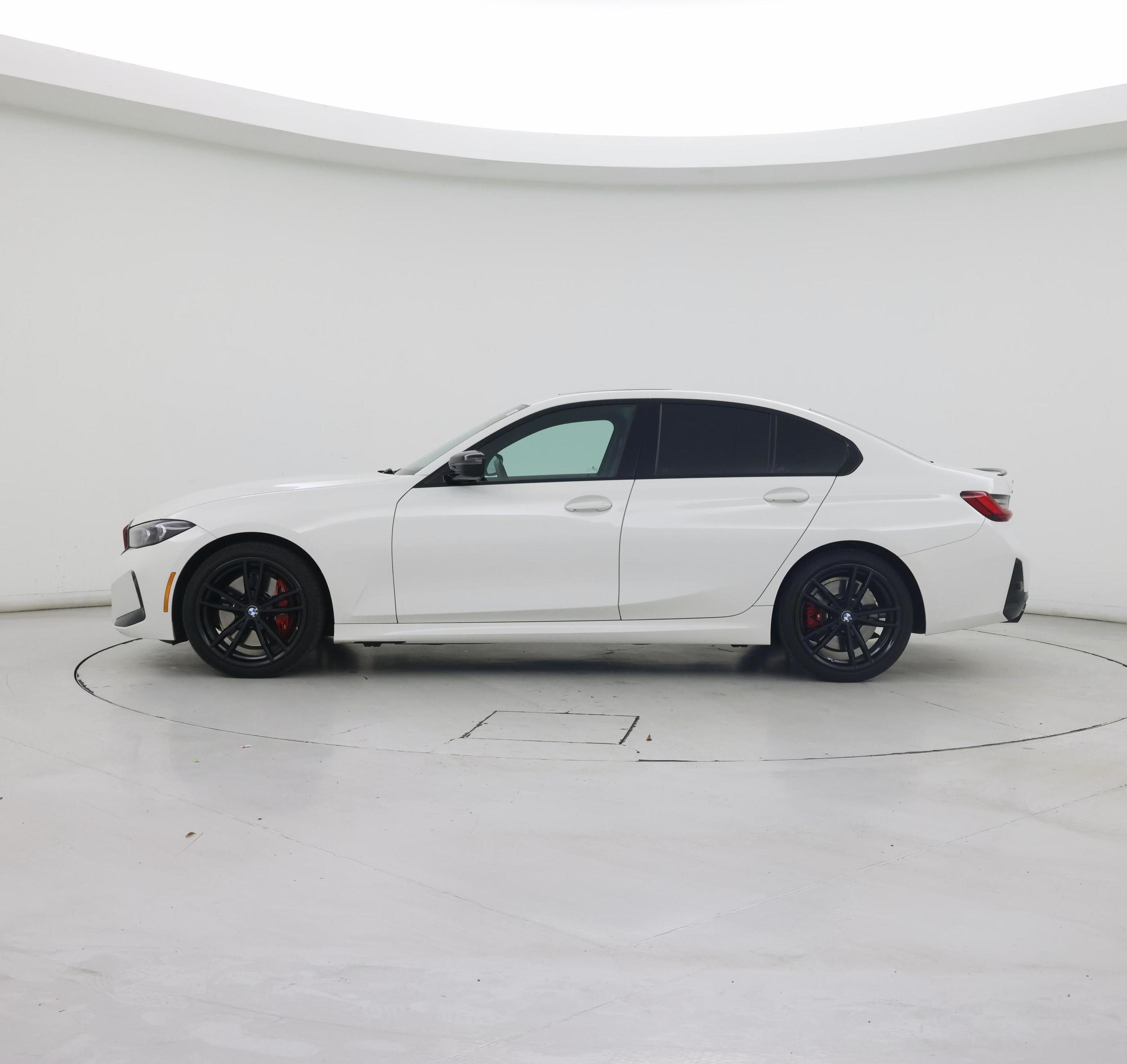 Thumbnail: 2024 BMW 3 Series - 3