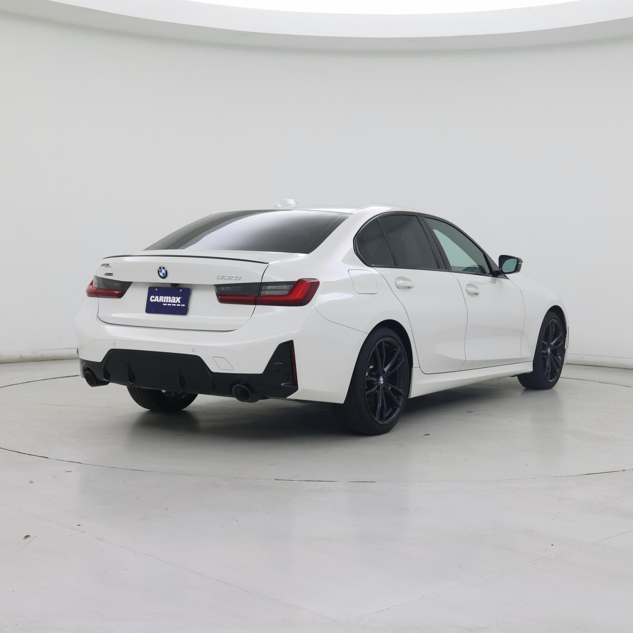 Thumbnail: 2024 BMW 3 Series - 8