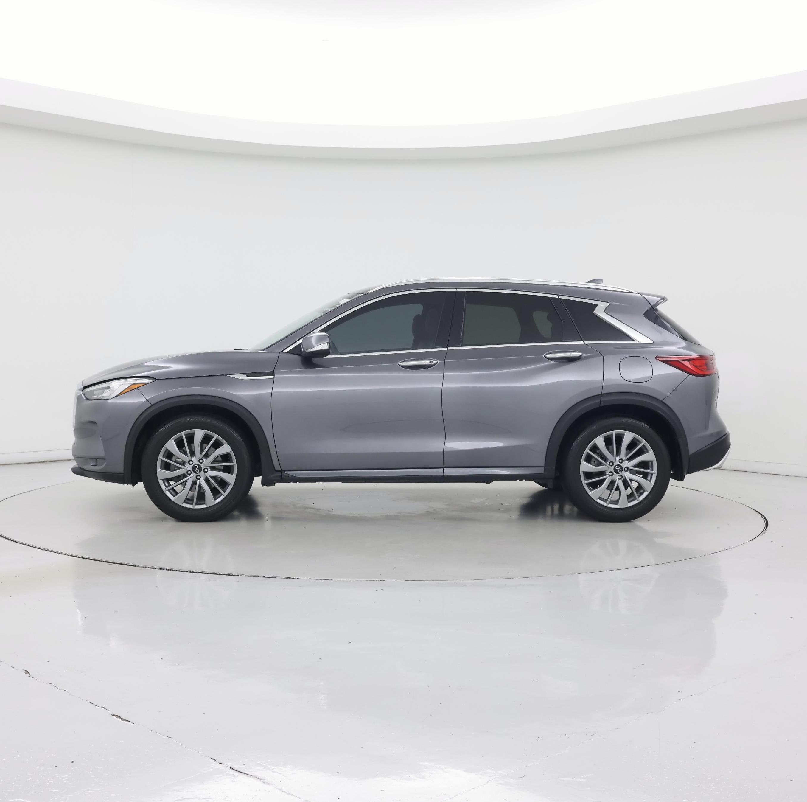Thumbnail: 2024 INFINITI QX50 - 3