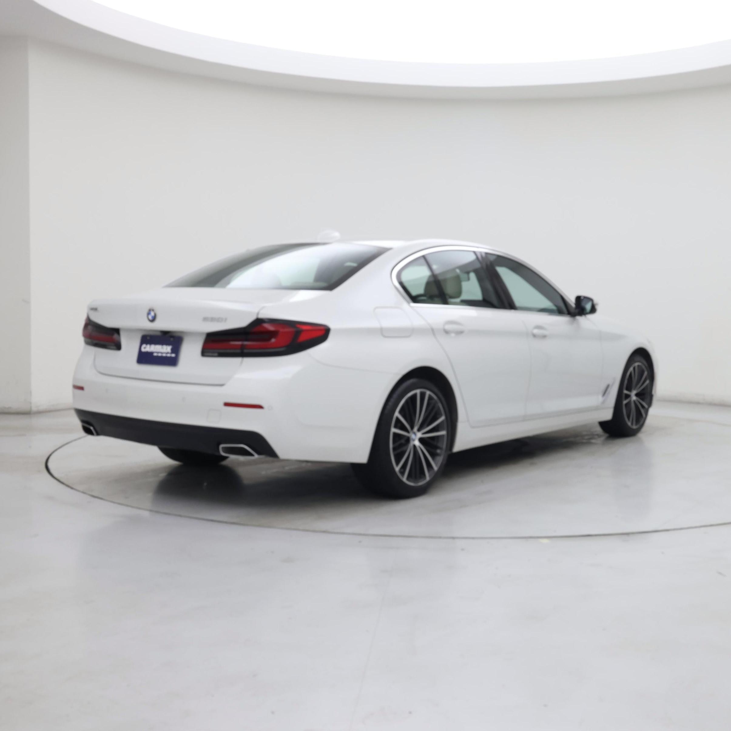 Thumbnail: 2023 BMW 5 Series - 8