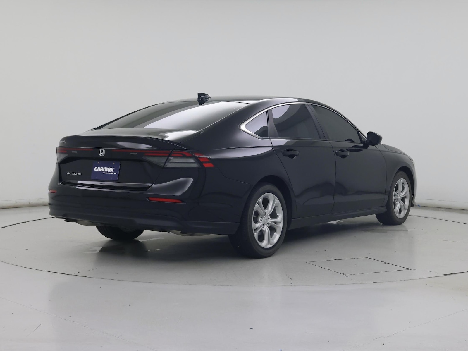 2024 Honda Accord LX - Photo 9