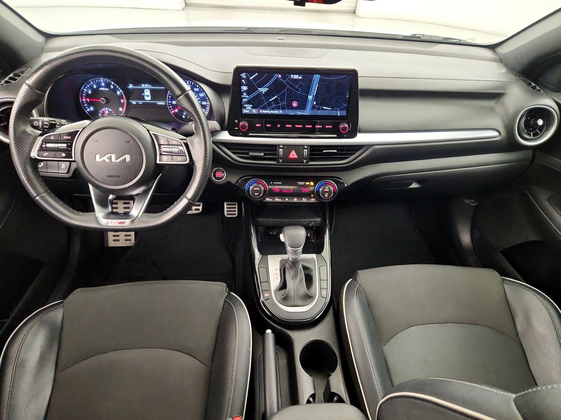 Thumbnail: 2023 Kia Forte - 9