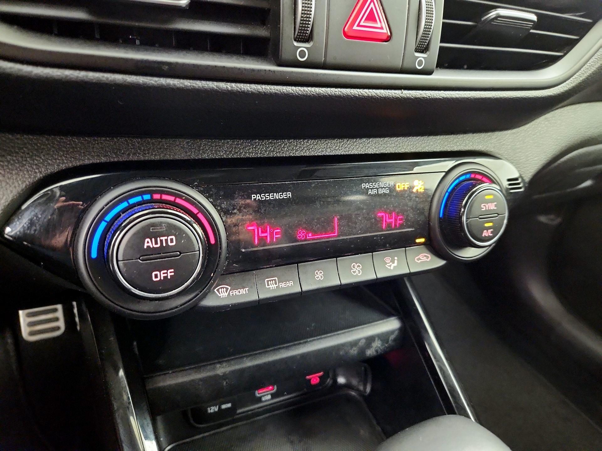 Thumbnail: 2023 Kia Forte - 17