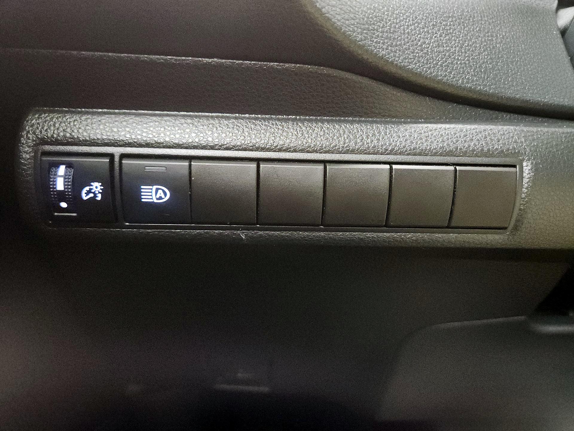 Thumbnail: 2023 Toyota Corolla - 13