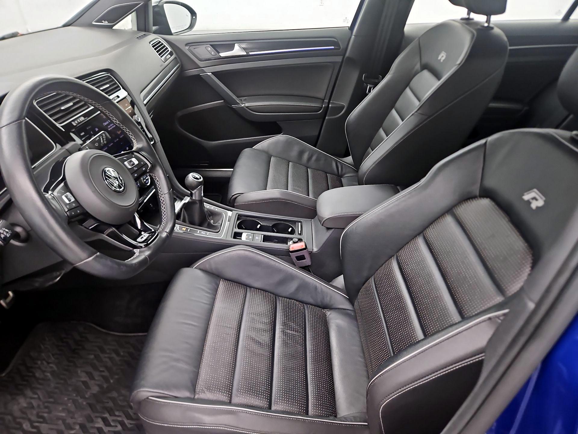 Thumbnail: 2018 Volkswagen Golf - 11