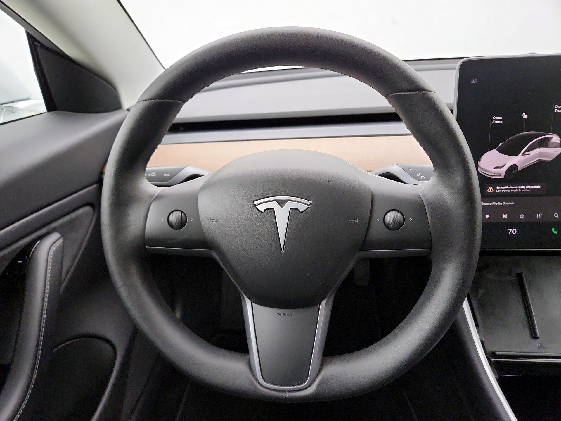 Thumbnail: 2019 Tesla Model 3 - 10