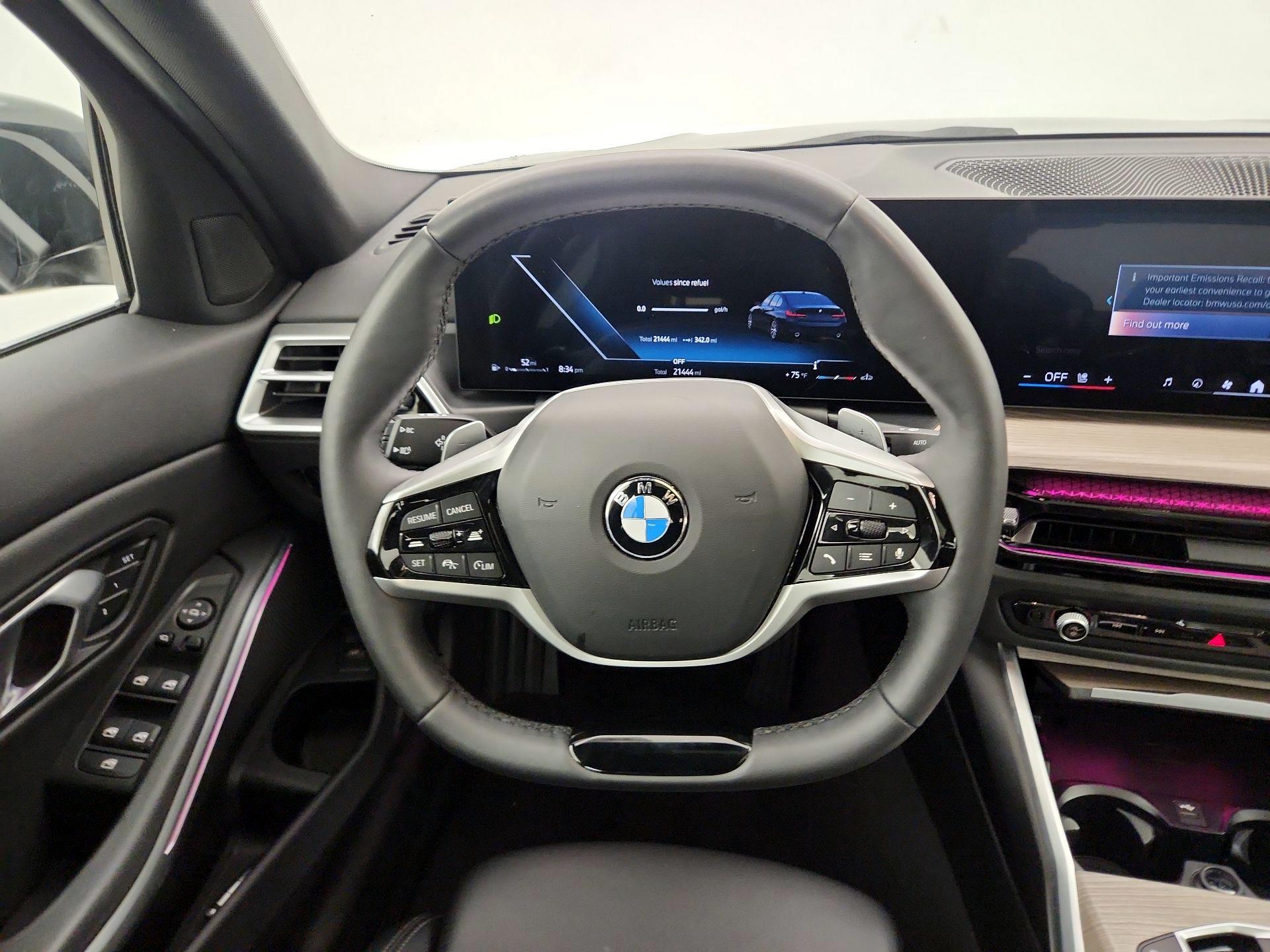 Thumbnail: 2025 BMW 3 Series - 10