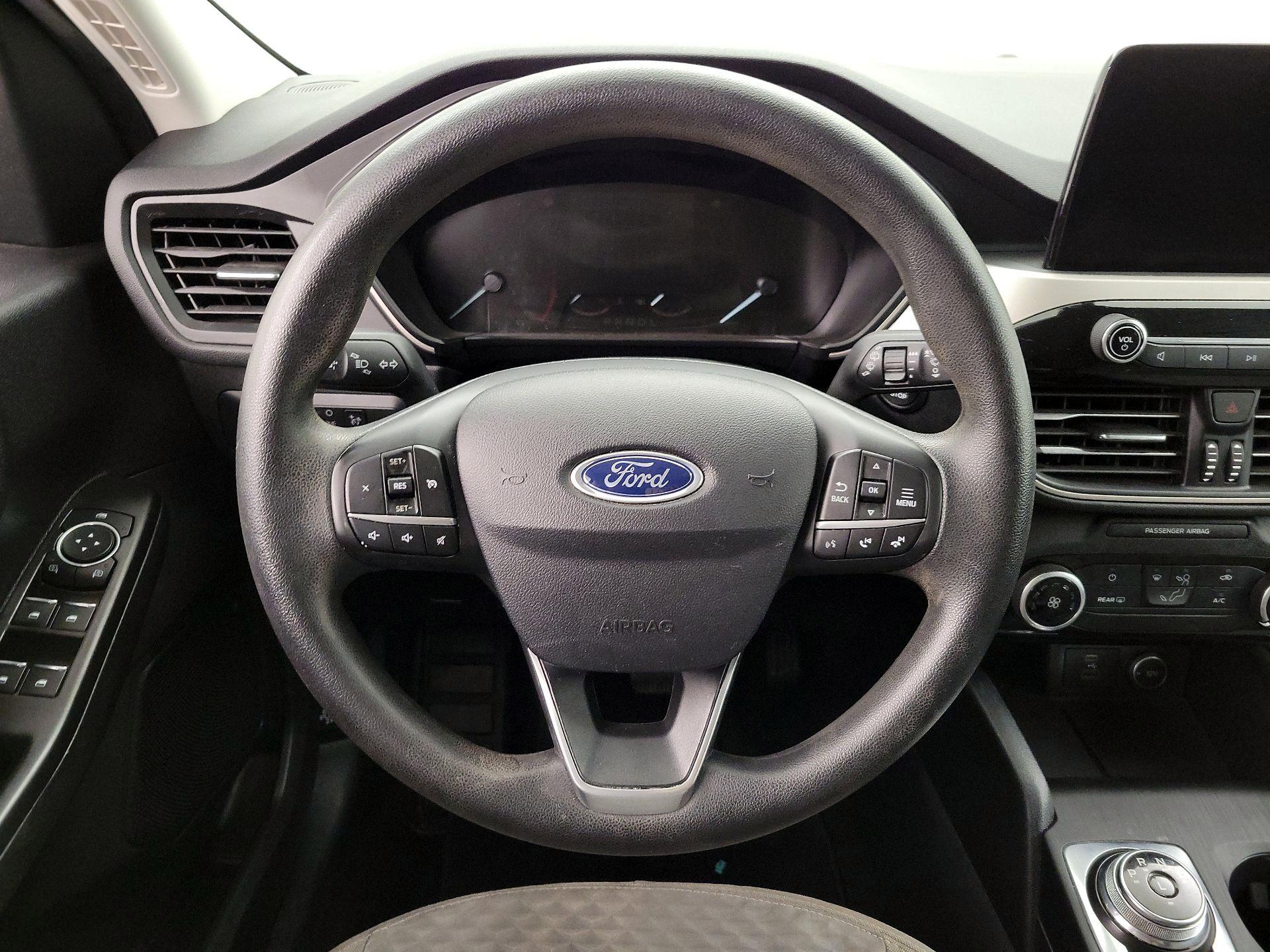 Thumbnail: 2021 Ford Escape - 10