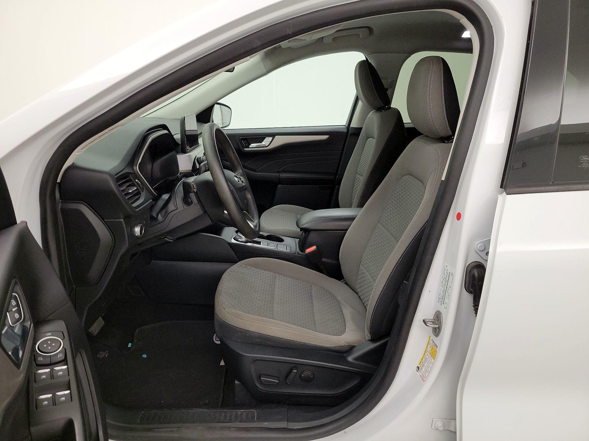 Thumbnail: 2021 Ford Escape - 11