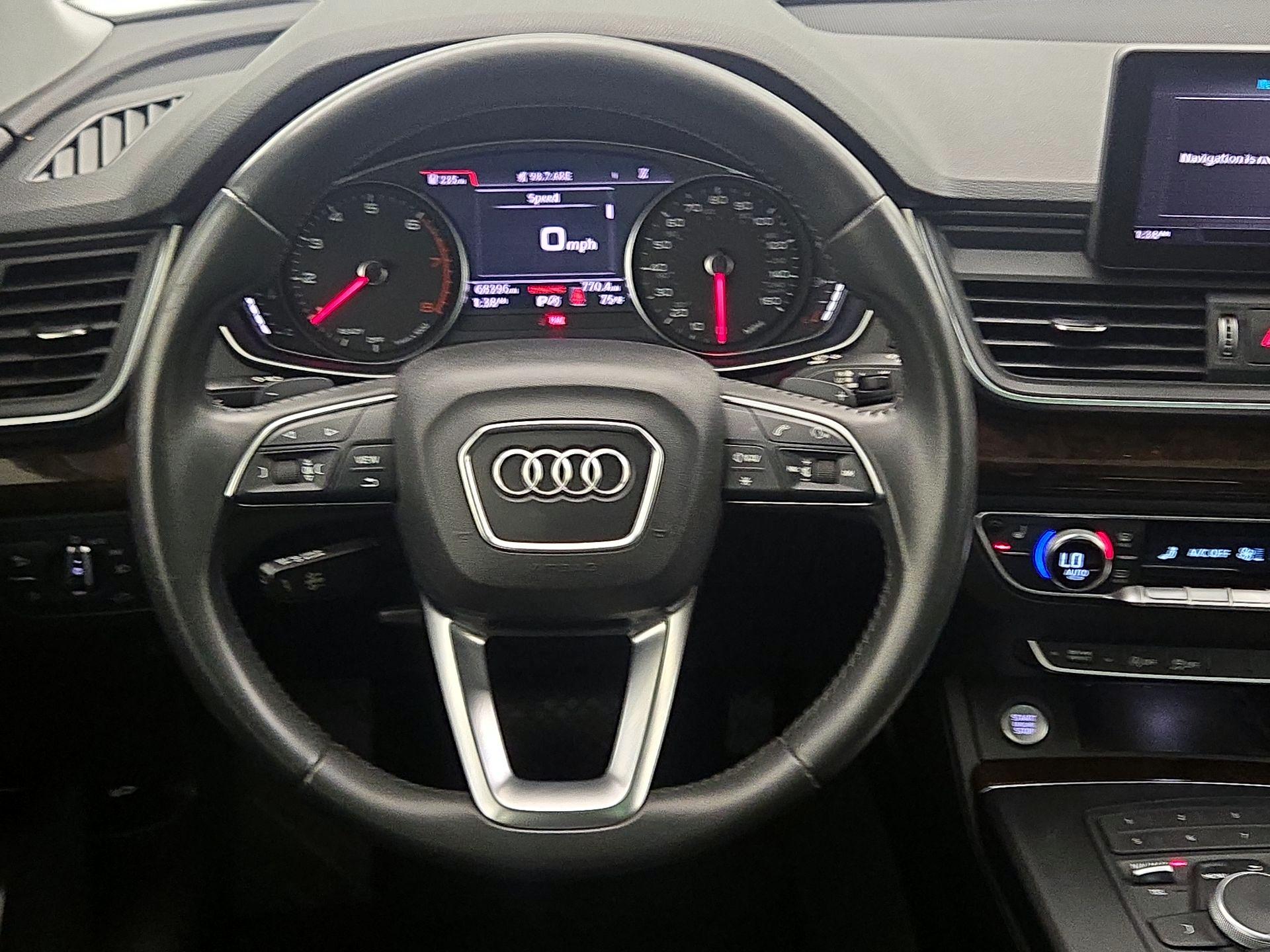 Thumbnail: 2019 Audi Q5 - 10