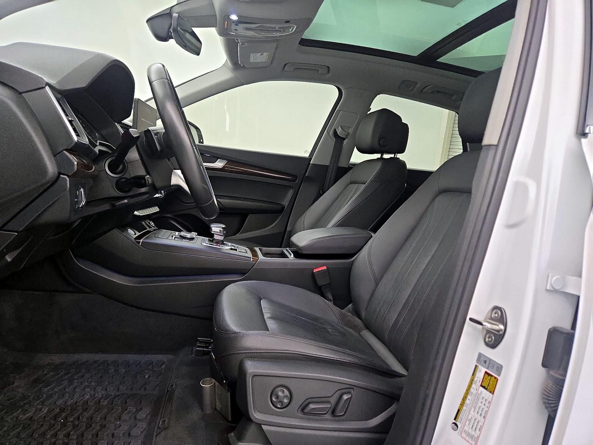 Thumbnail: 2019 Audi Q5 - 11