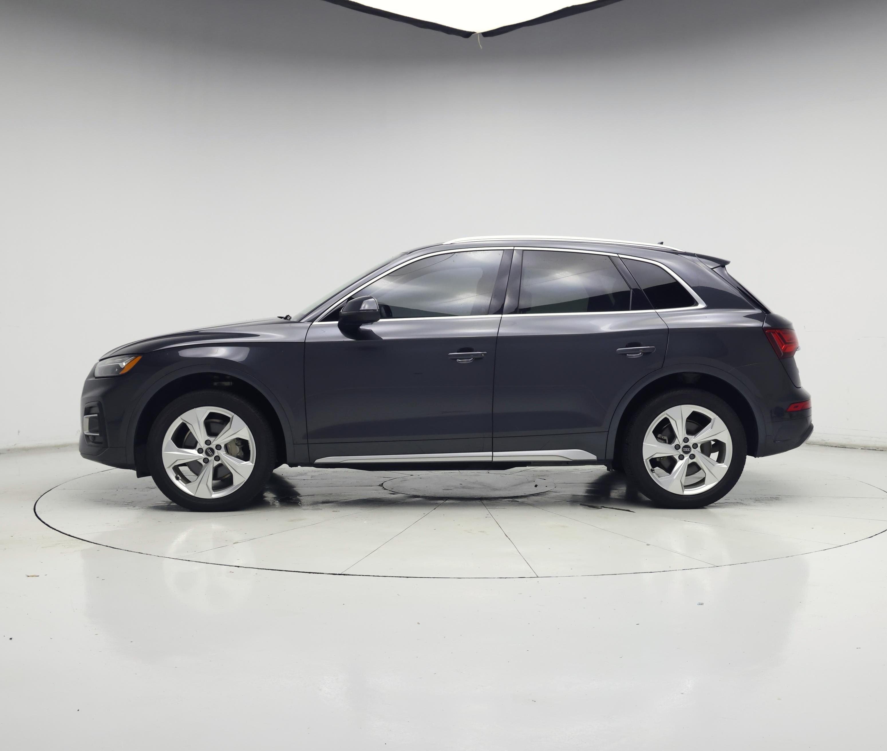 Thumbnail: 2021 Audi Q5 - 3