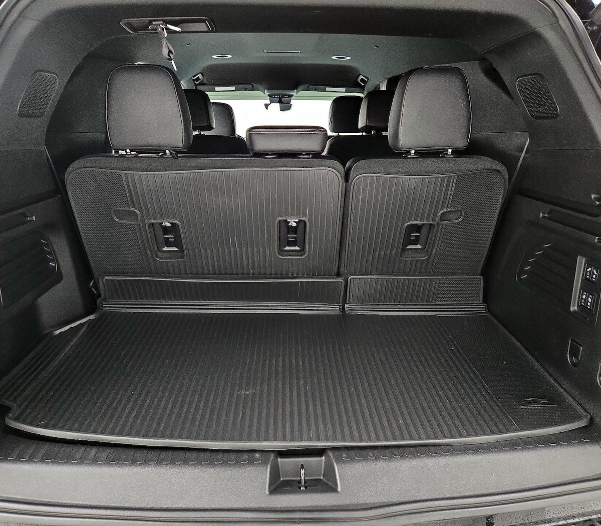 Trunk/Cargo (Seats Up)