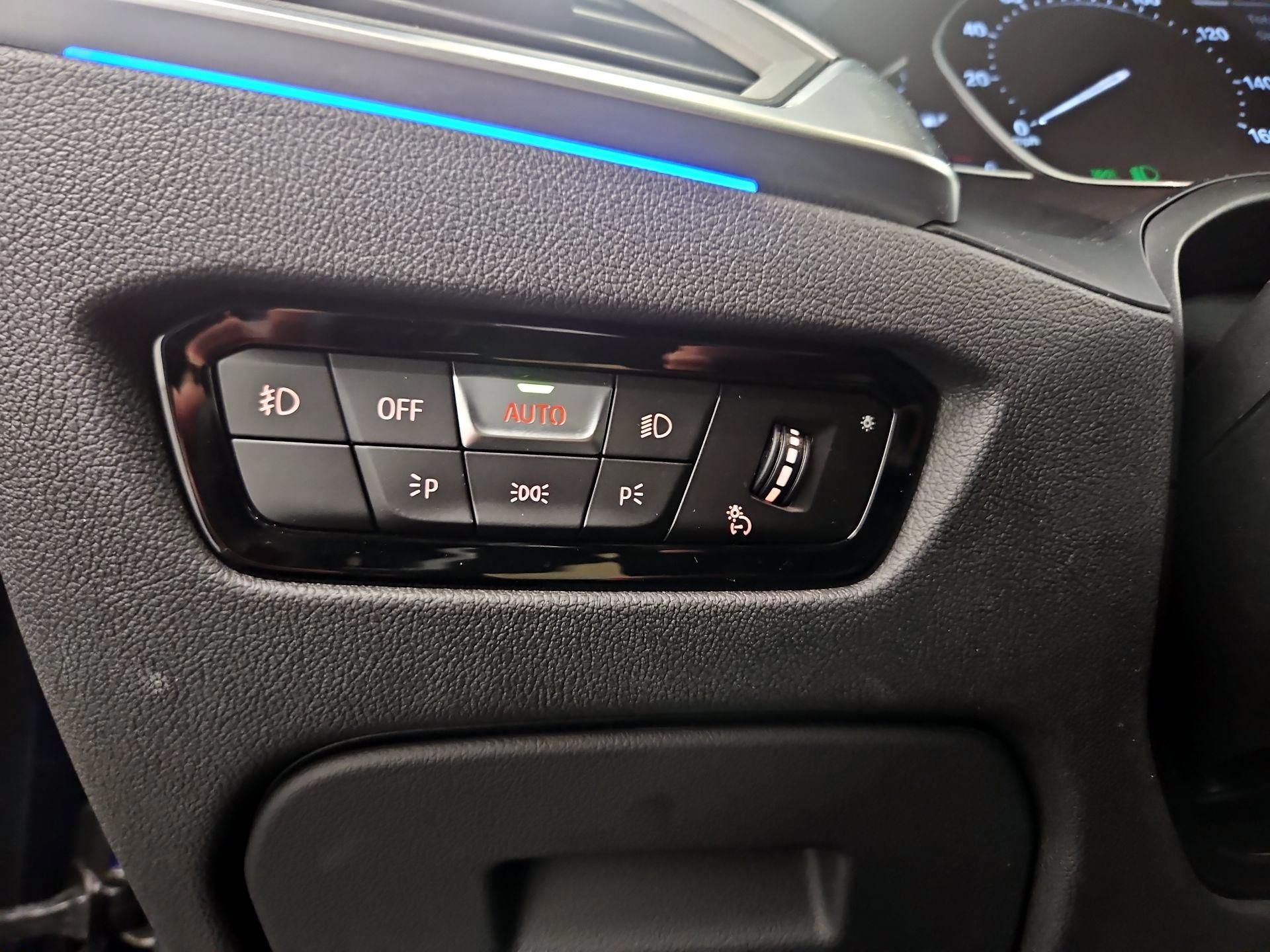 Thumbnail: 2021 BMW 3 Series - 13