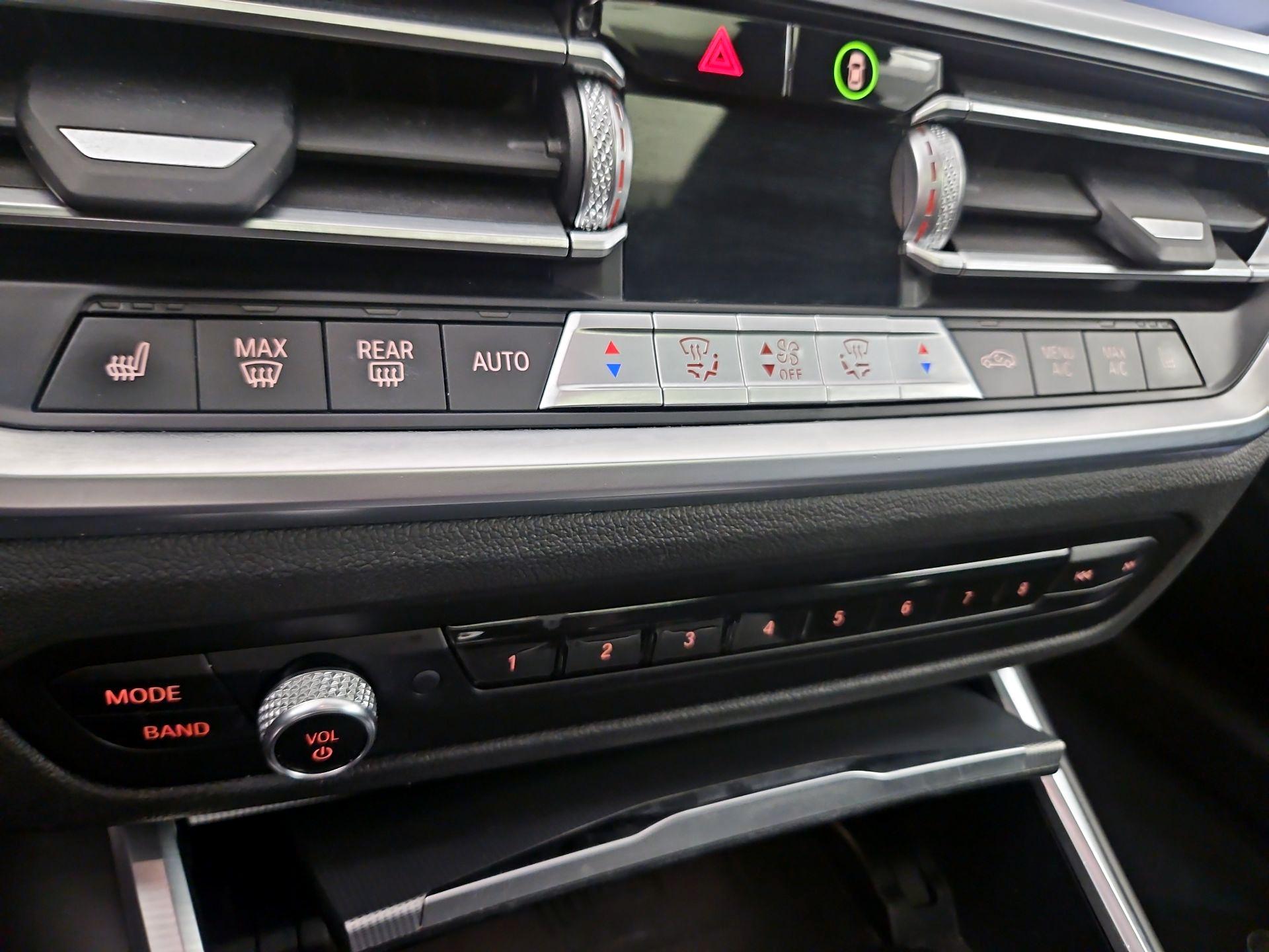 Thumbnail: 2021 BMW 3 Series - 16