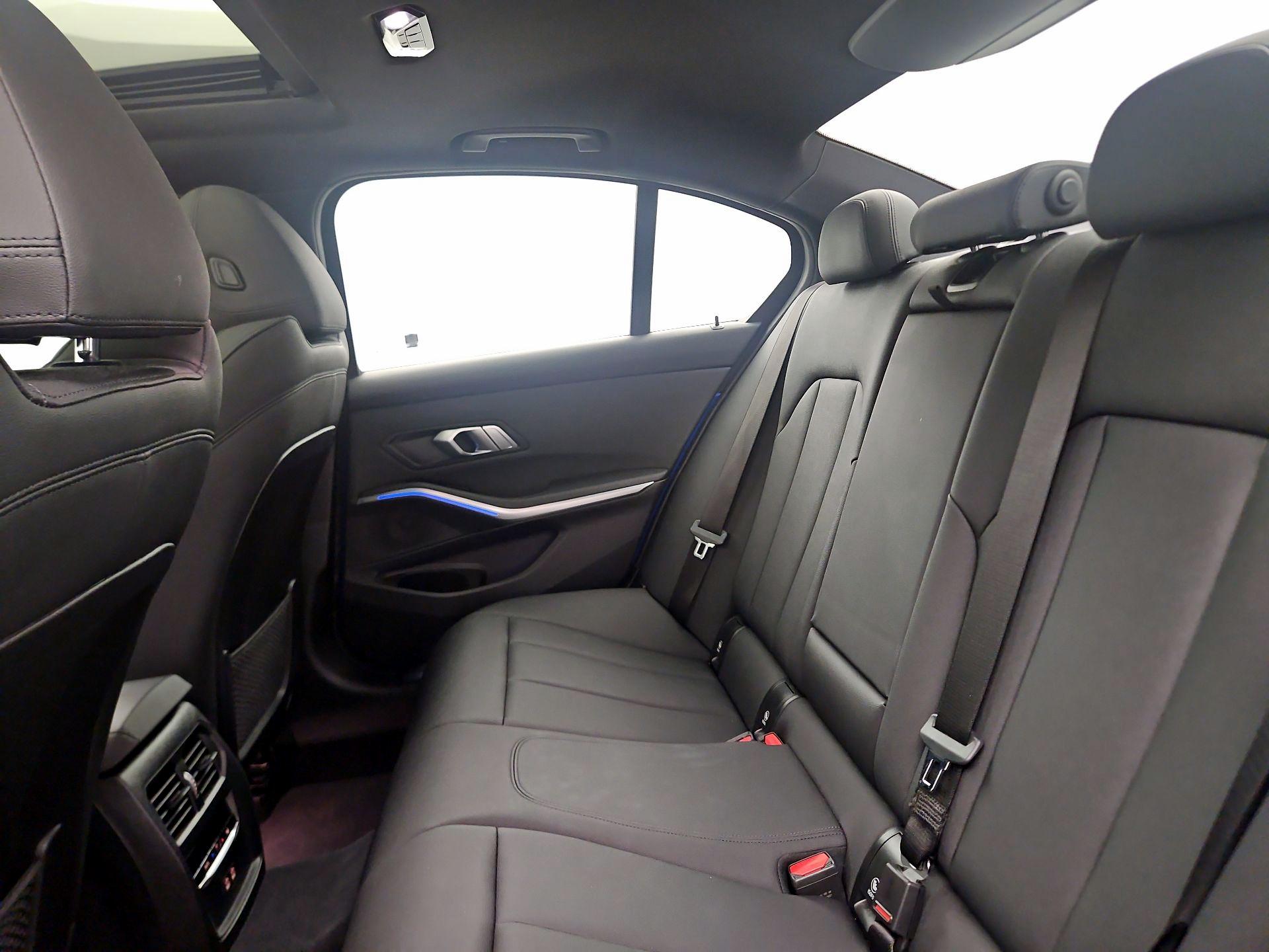 Thumbnail: 2021 BMW 3 Series - 19