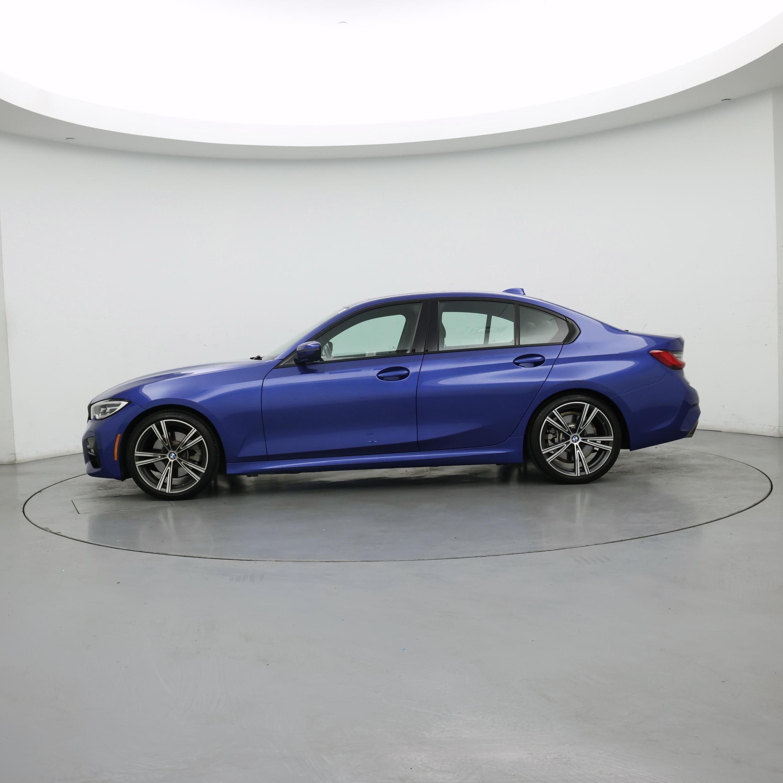 Thumbnail: 2021 BMW 3 Series - 3