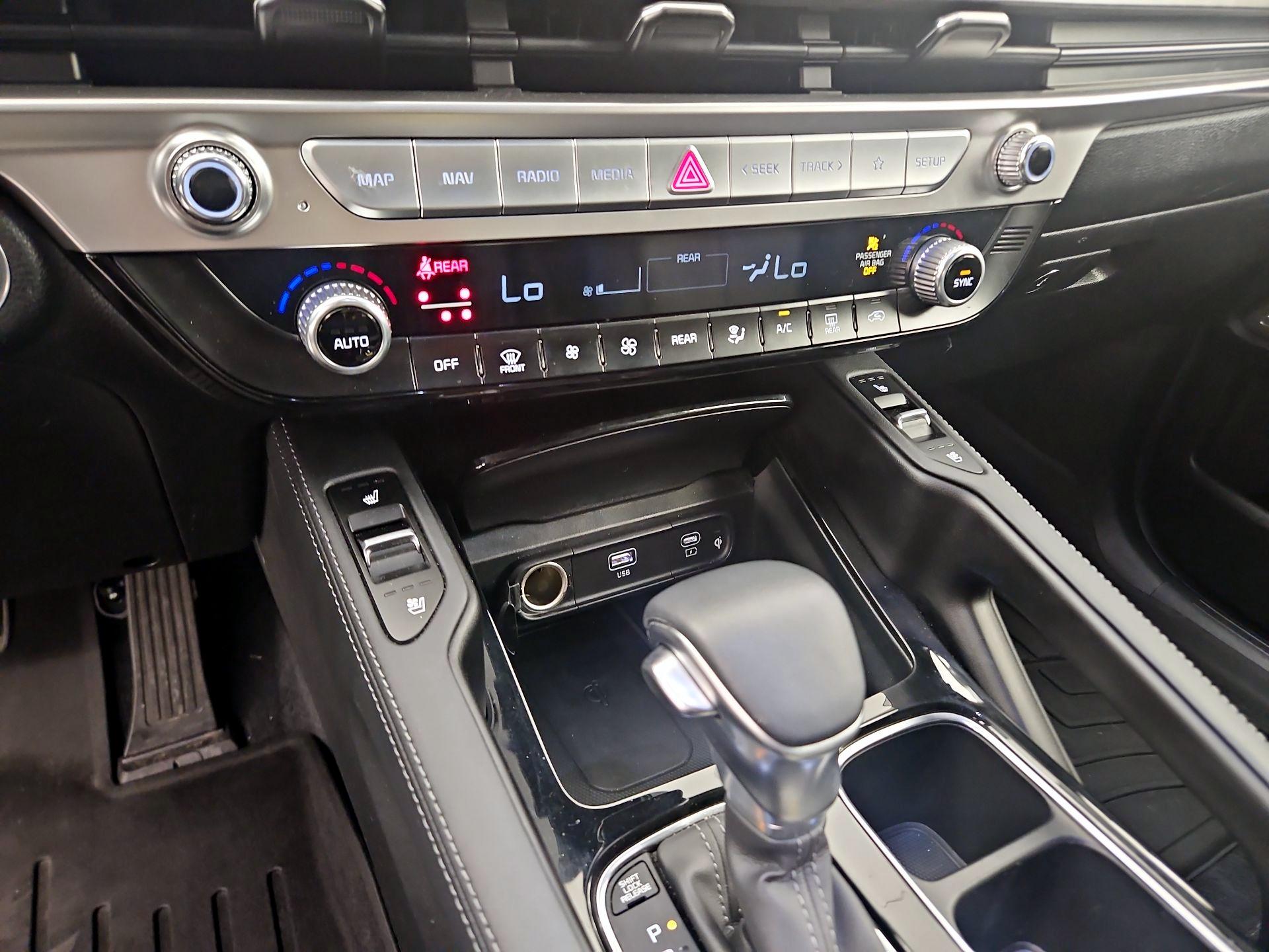 Thumbnail: 2024 Kia Telluride - 17