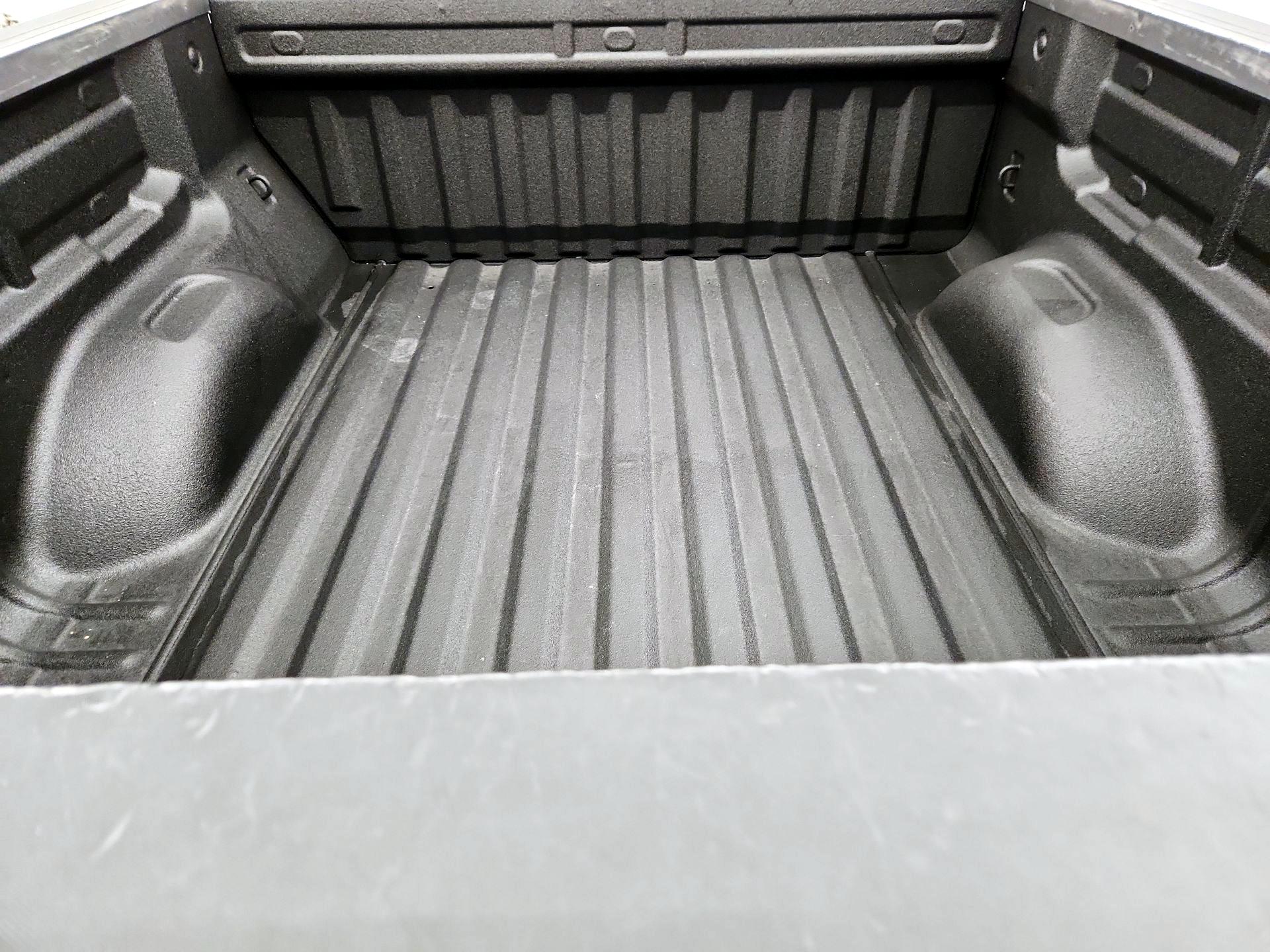 Thumbnail: 2018 Chevrolet Colorado - 20