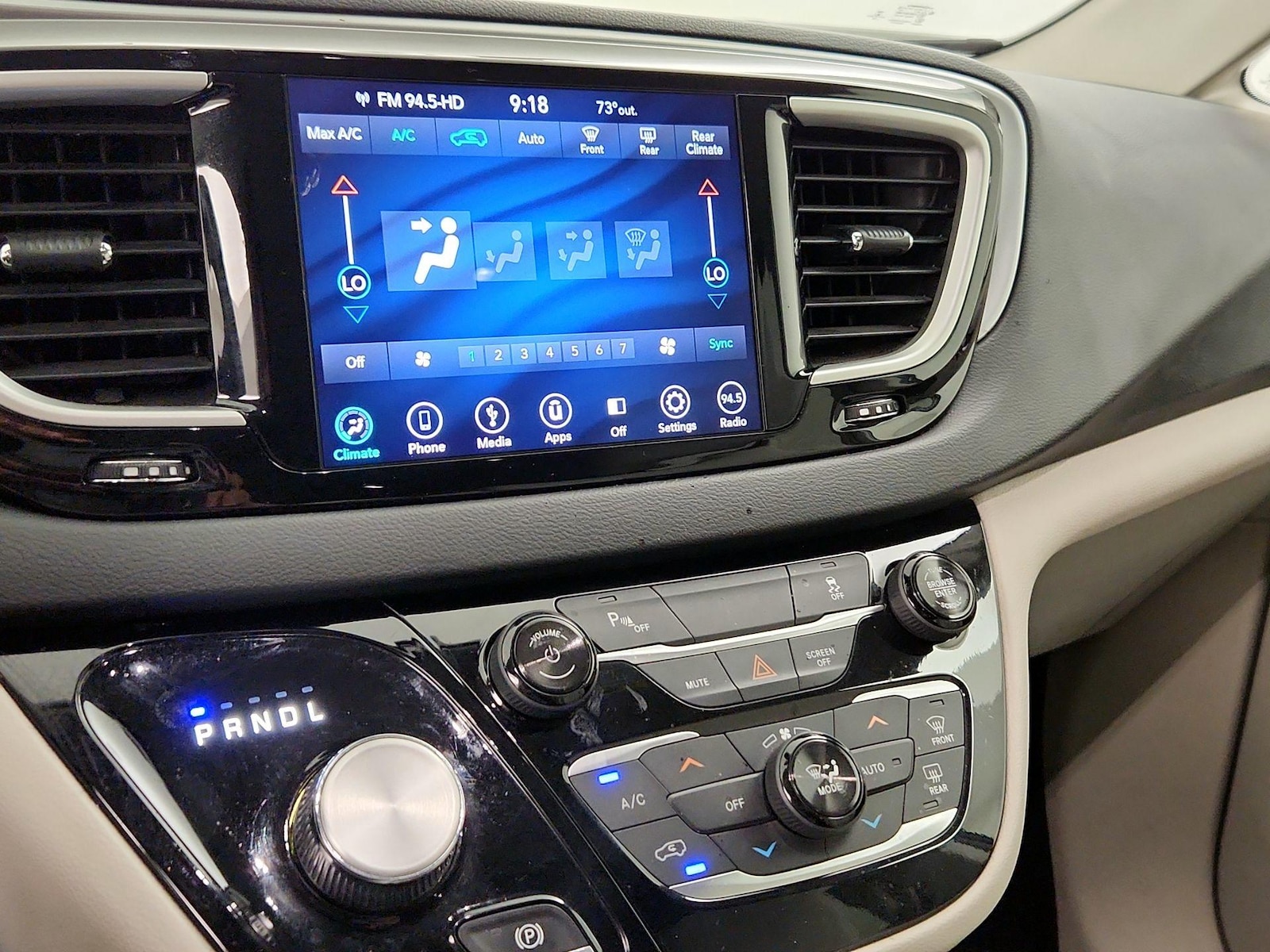 2018 Chrysler Pacifica Hybrid Touring Plus - Photo 17