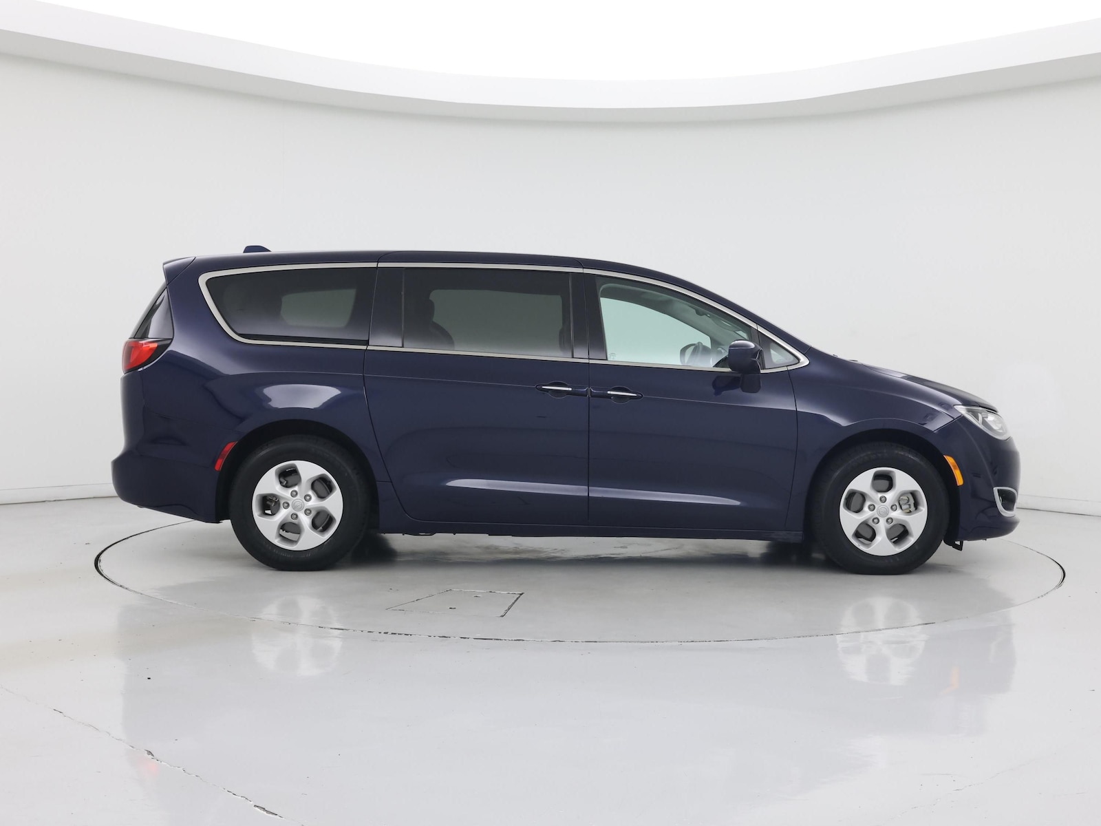 2018 Chrysler Pacifica Hybrid Touring Plus - Photo 8