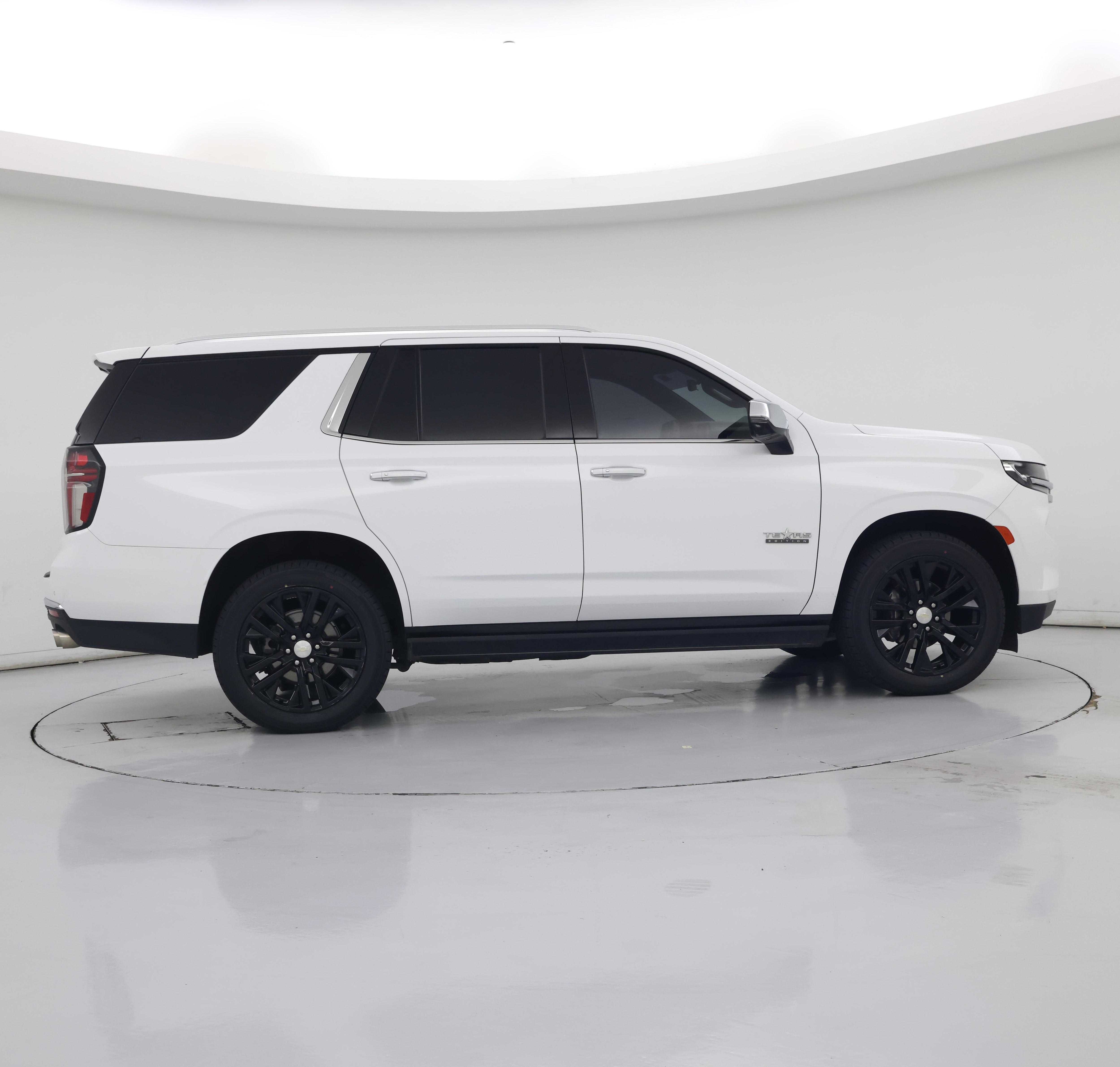 Thumbnail: 2023 Chevrolet Tahoe - 7