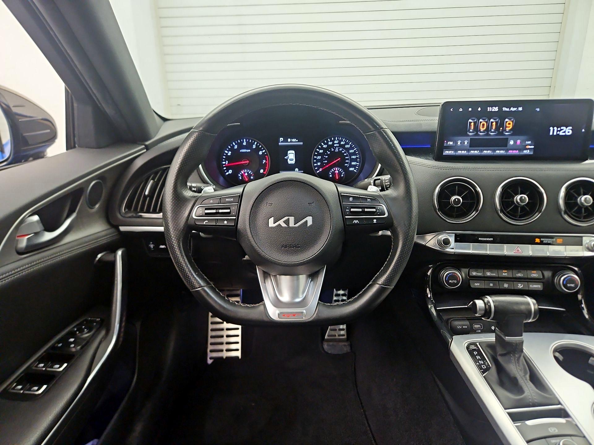 Thumbnail: 2022 Kia Stinger - 10