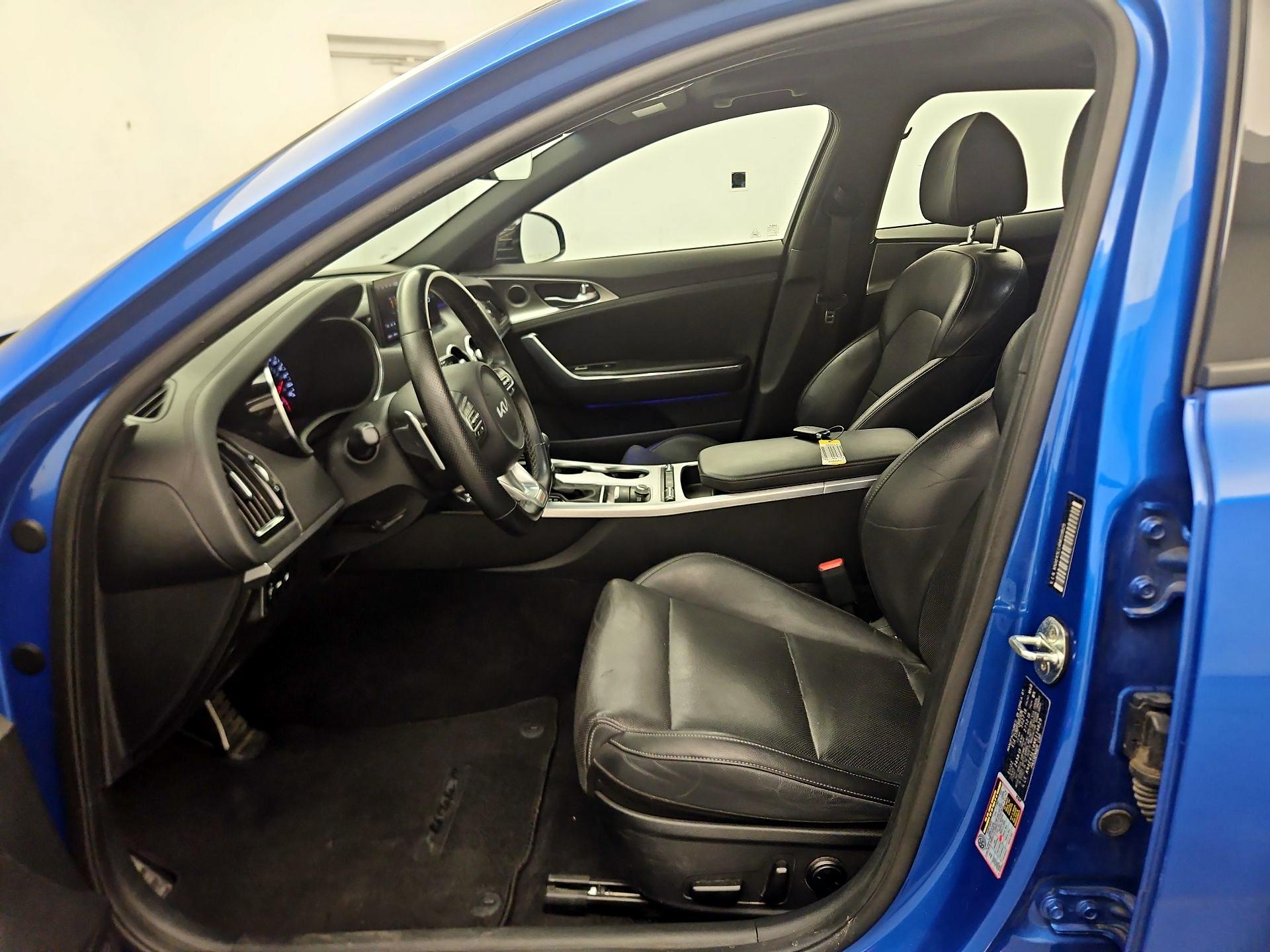 Thumbnail: 2022 Kia Stinger - 11