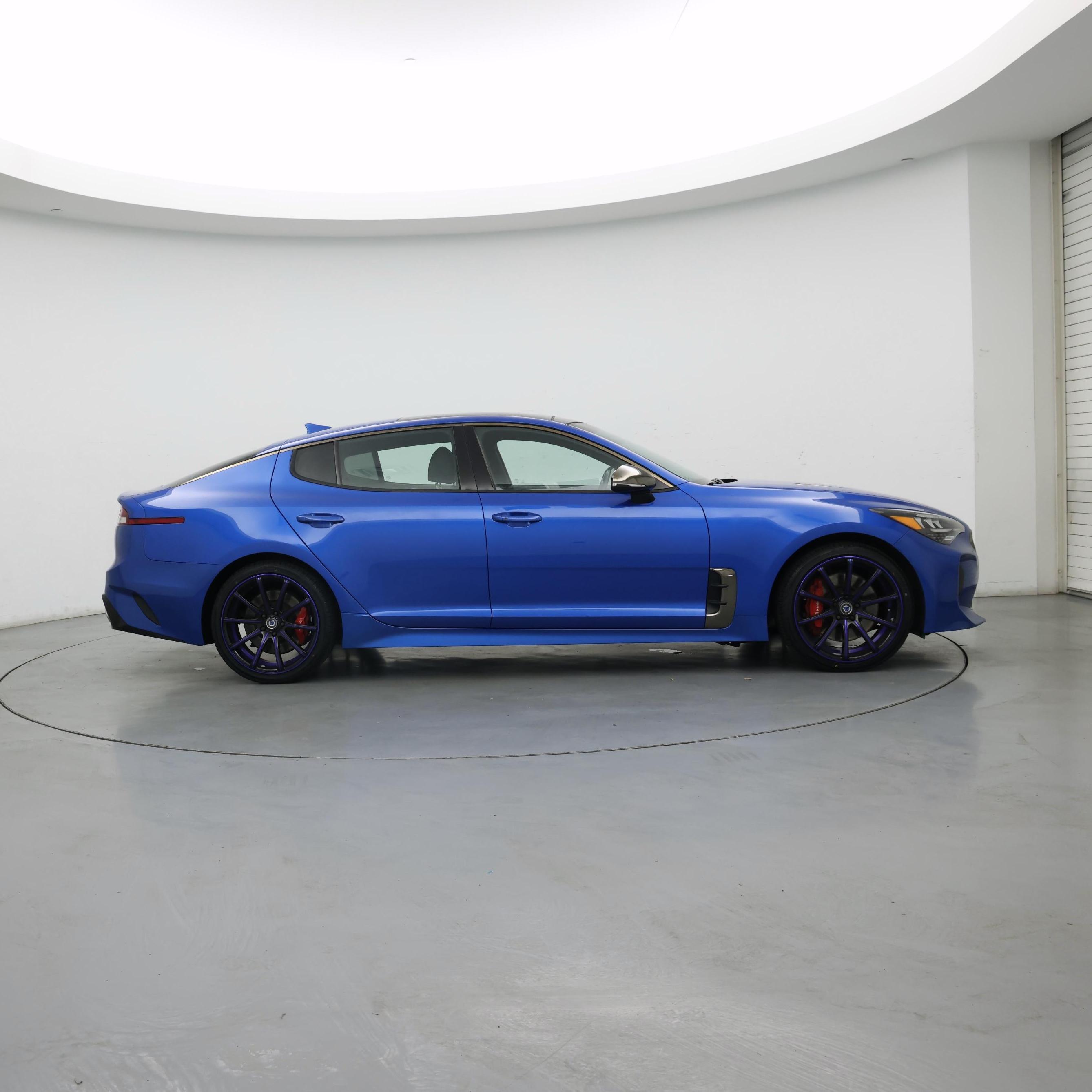 Thumbnail: 2022 Kia Stinger - 7