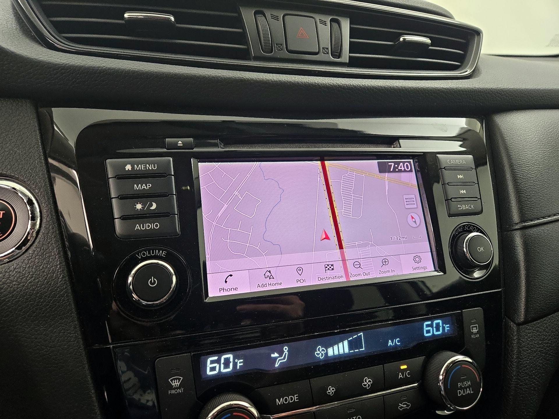 Thumbnail: 2018 Nissan Rogue - 14