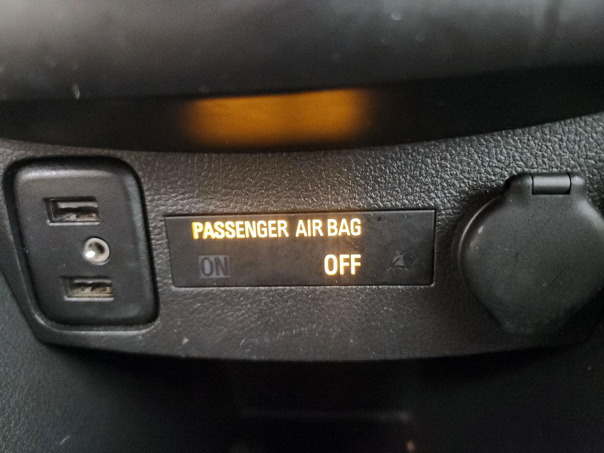 Thumbnail: 2019 Chevrolet Trax - 18