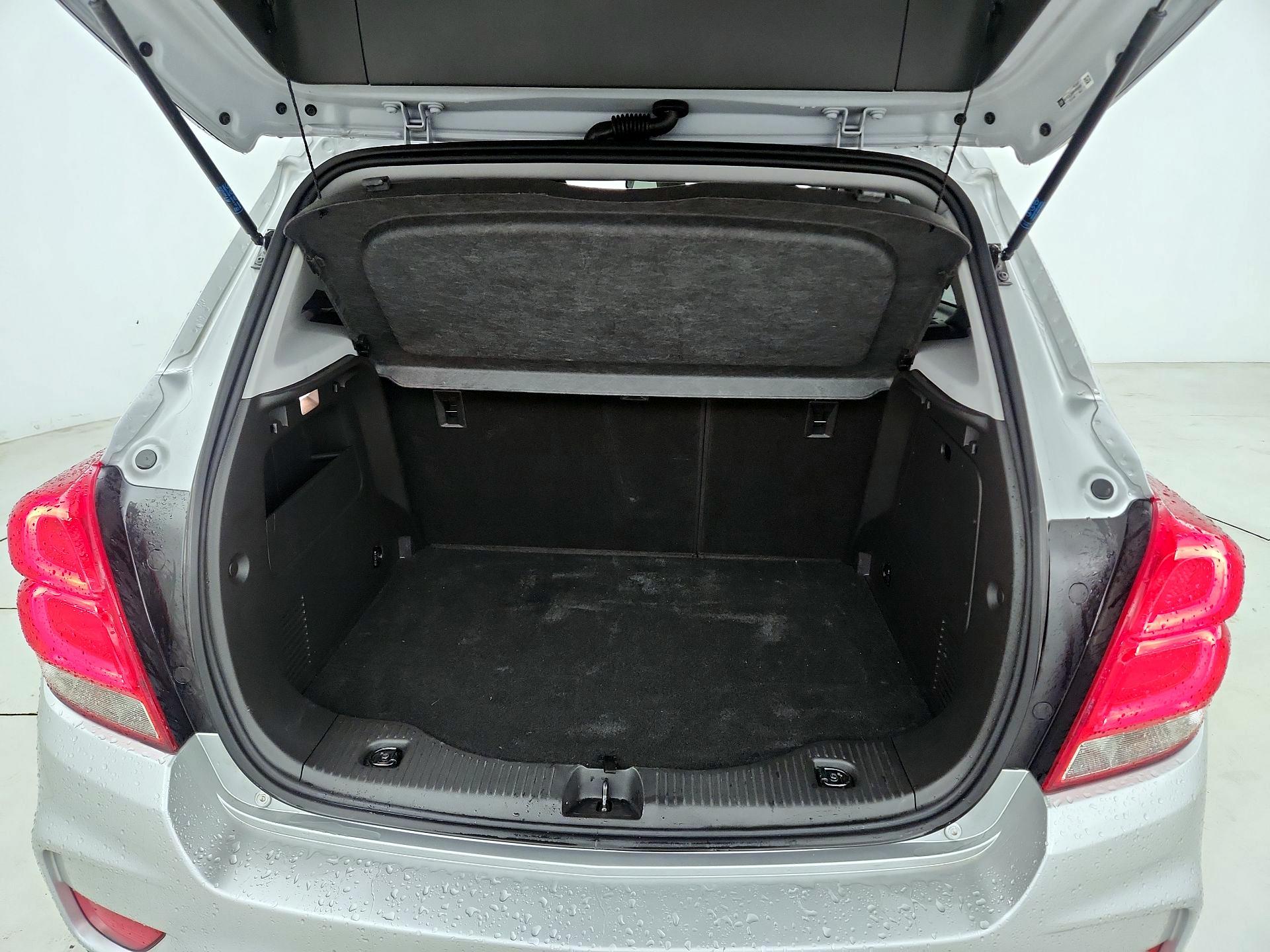 Thumbnail: 2019 Chevrolet Trax - 20