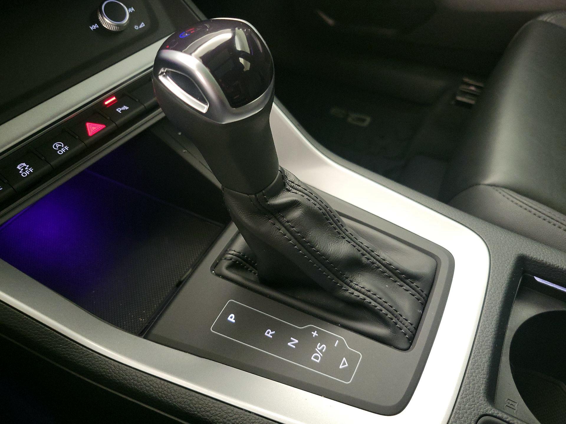 Thumbnail: 2022 Audi Q3 - 16