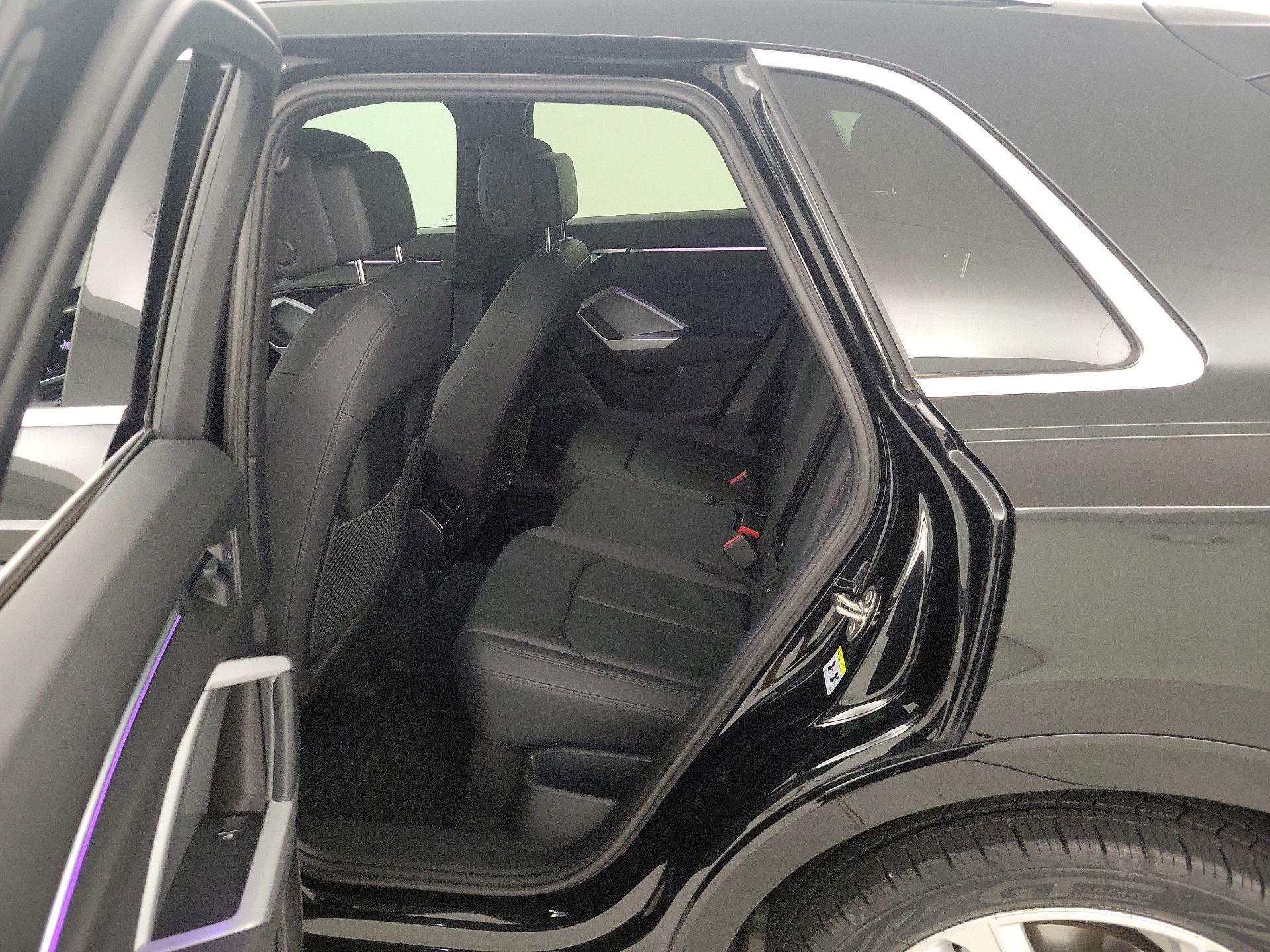 Thumbnail: 2022 Audi Q3 - 18