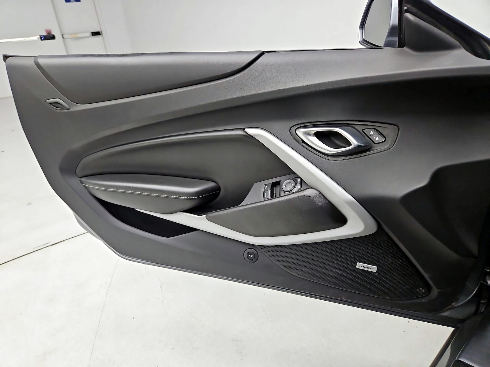 2022 Chevrolet Camaro LT1 - Photo 13