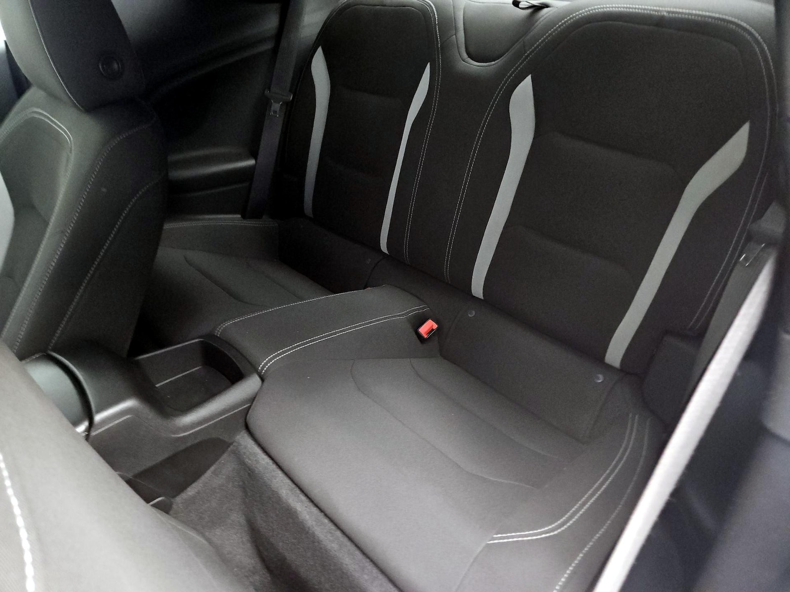 2022 Chevrolet Camaro LT1 - Photo 18