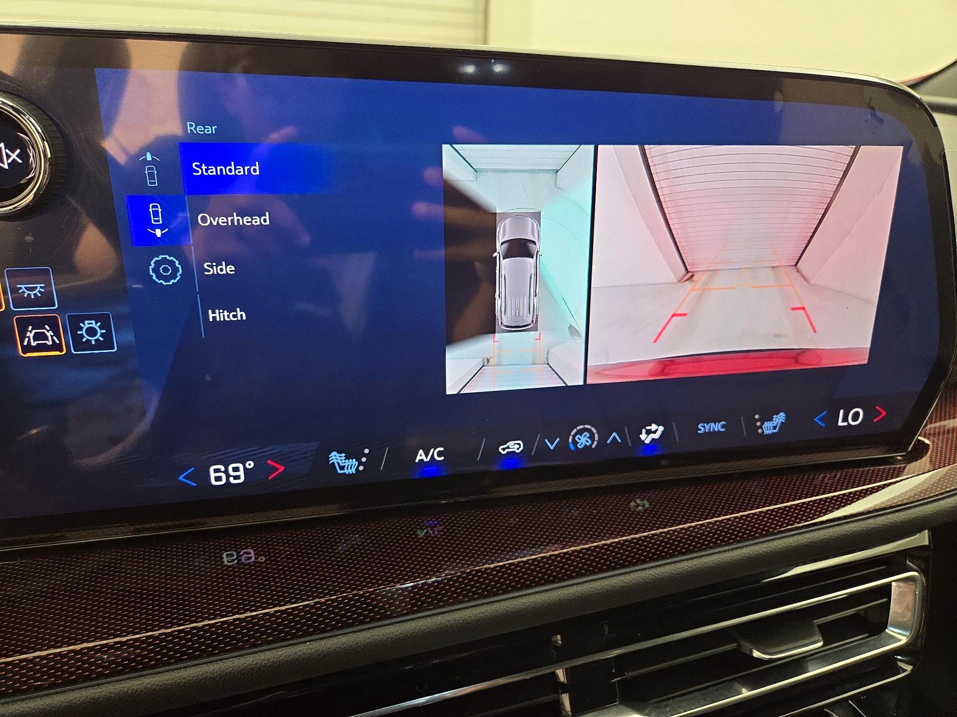 Thumbnail: 2025 Chevrolet Traverse - 15