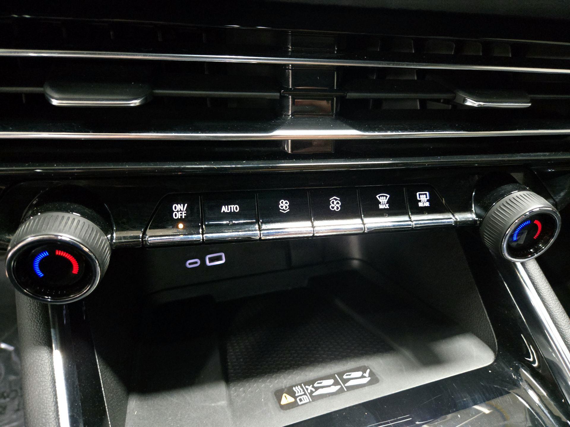 Thumbnail: 2025 Chevrolet Traverse - 17