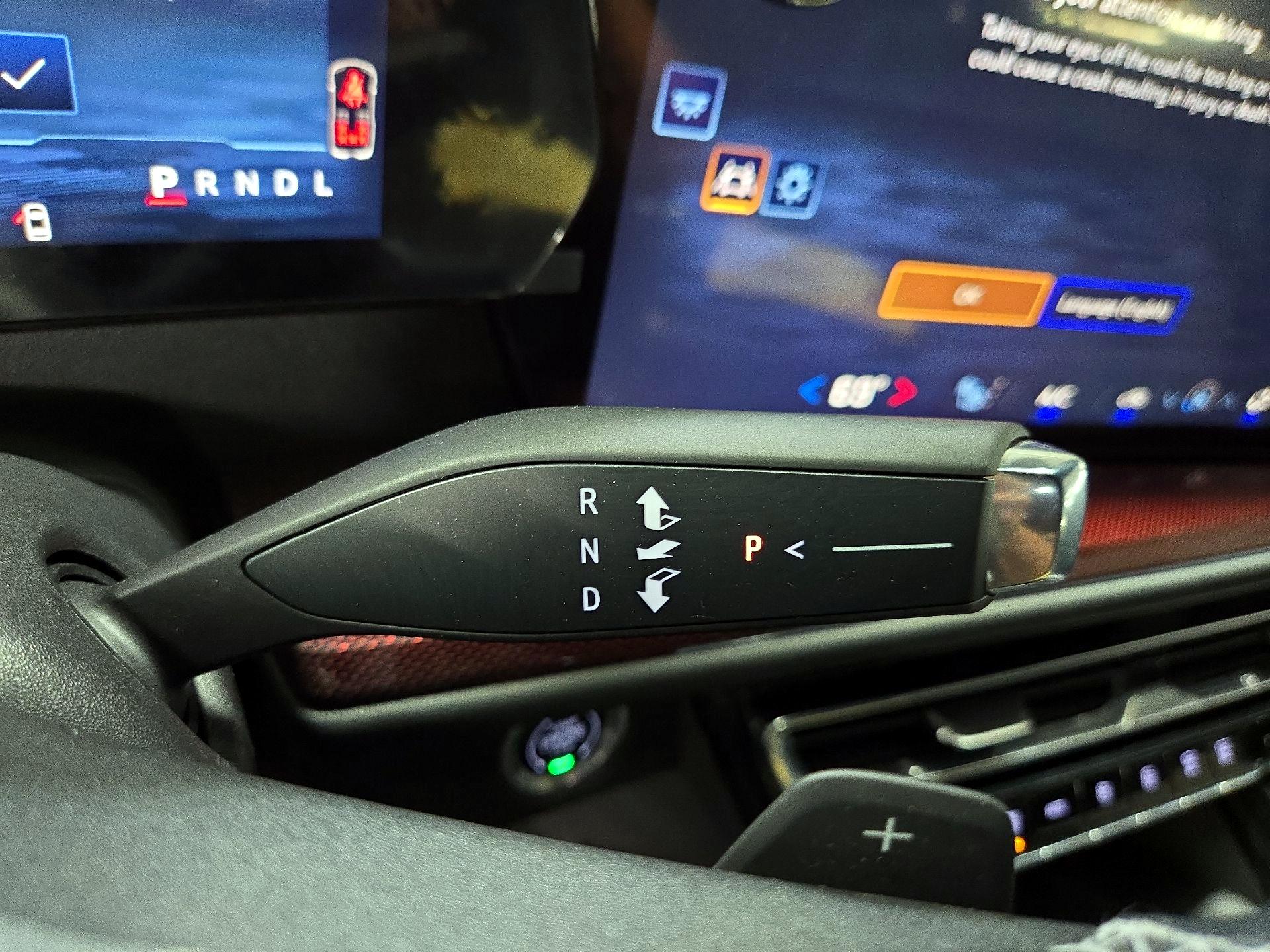 Thumbnail: 2025 Chevrolet Traverse - 18