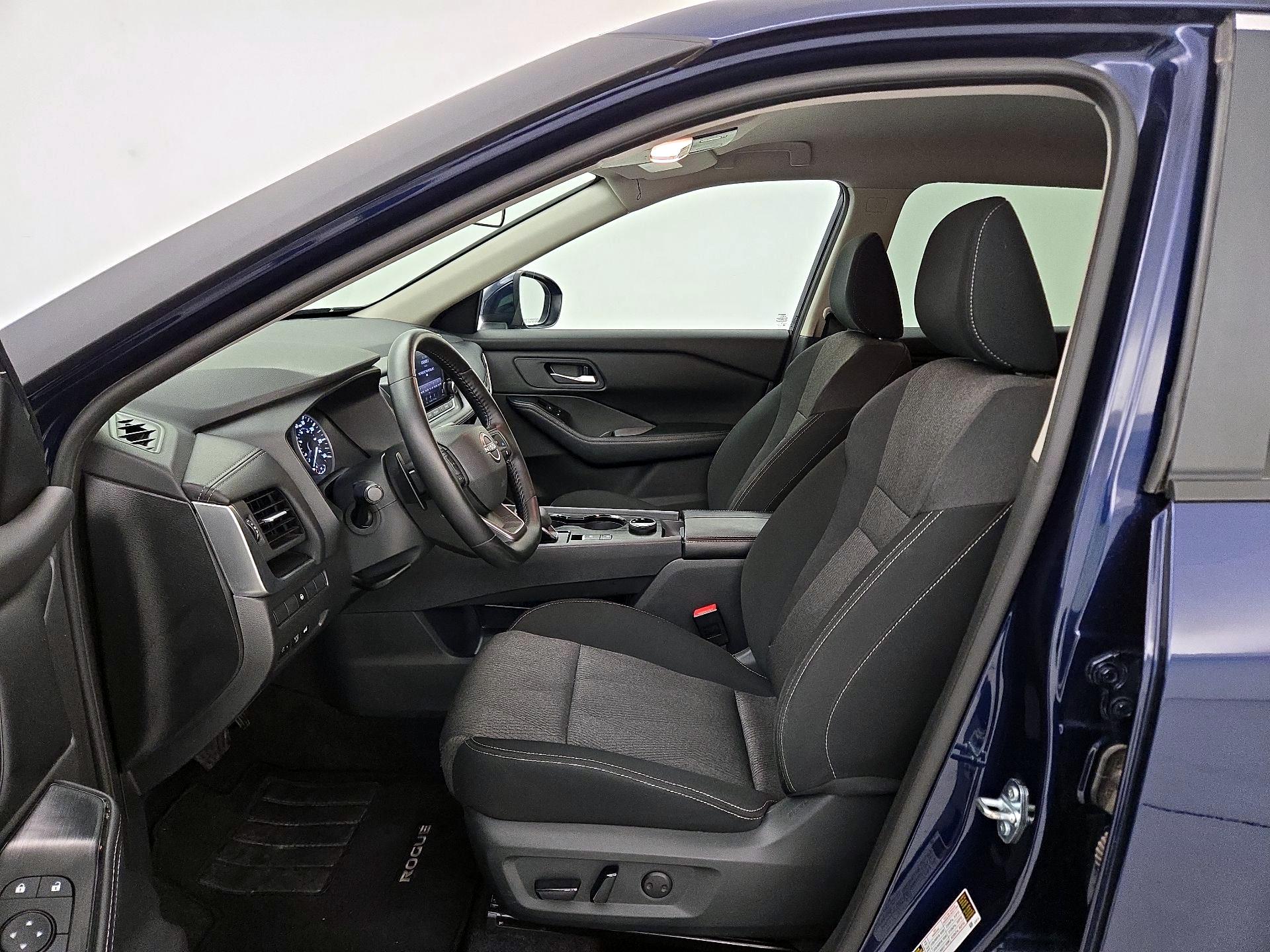 Thumbnail: 2025 Nissan Rogue - 11