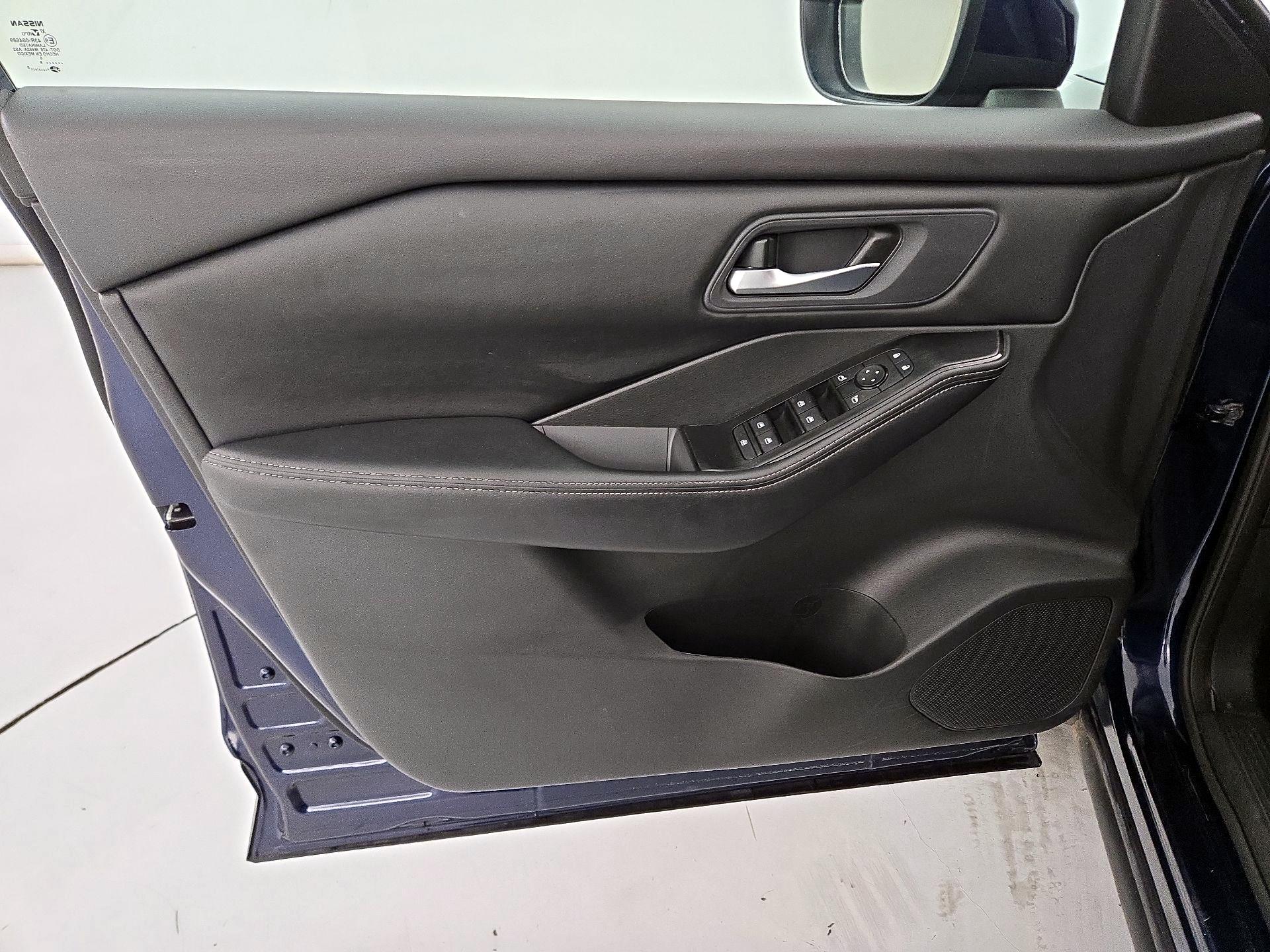 Thumbnail: 2025 Nissan Rogue - 12