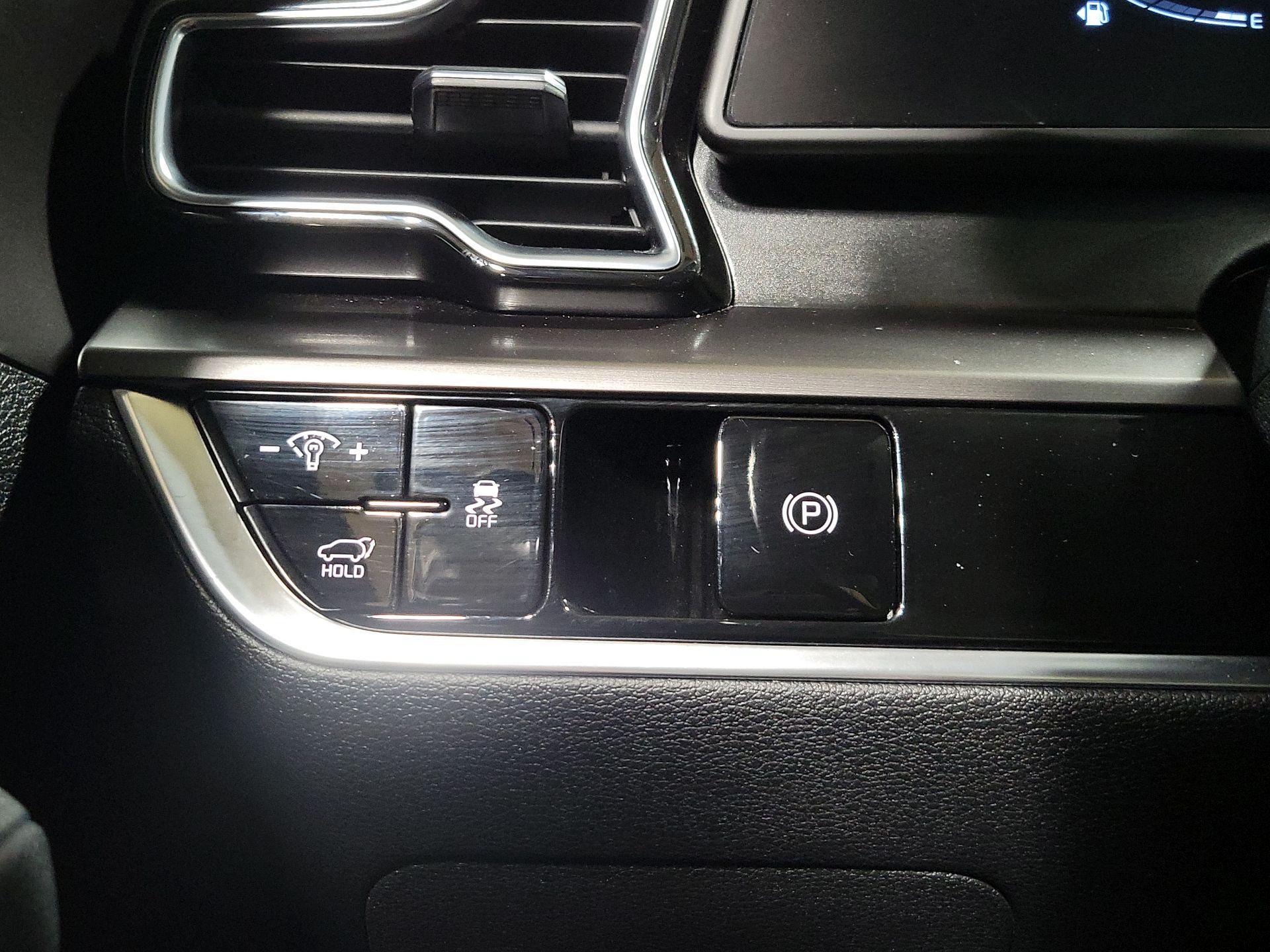 Thumbnail: 2025 Kia Sportage - 13